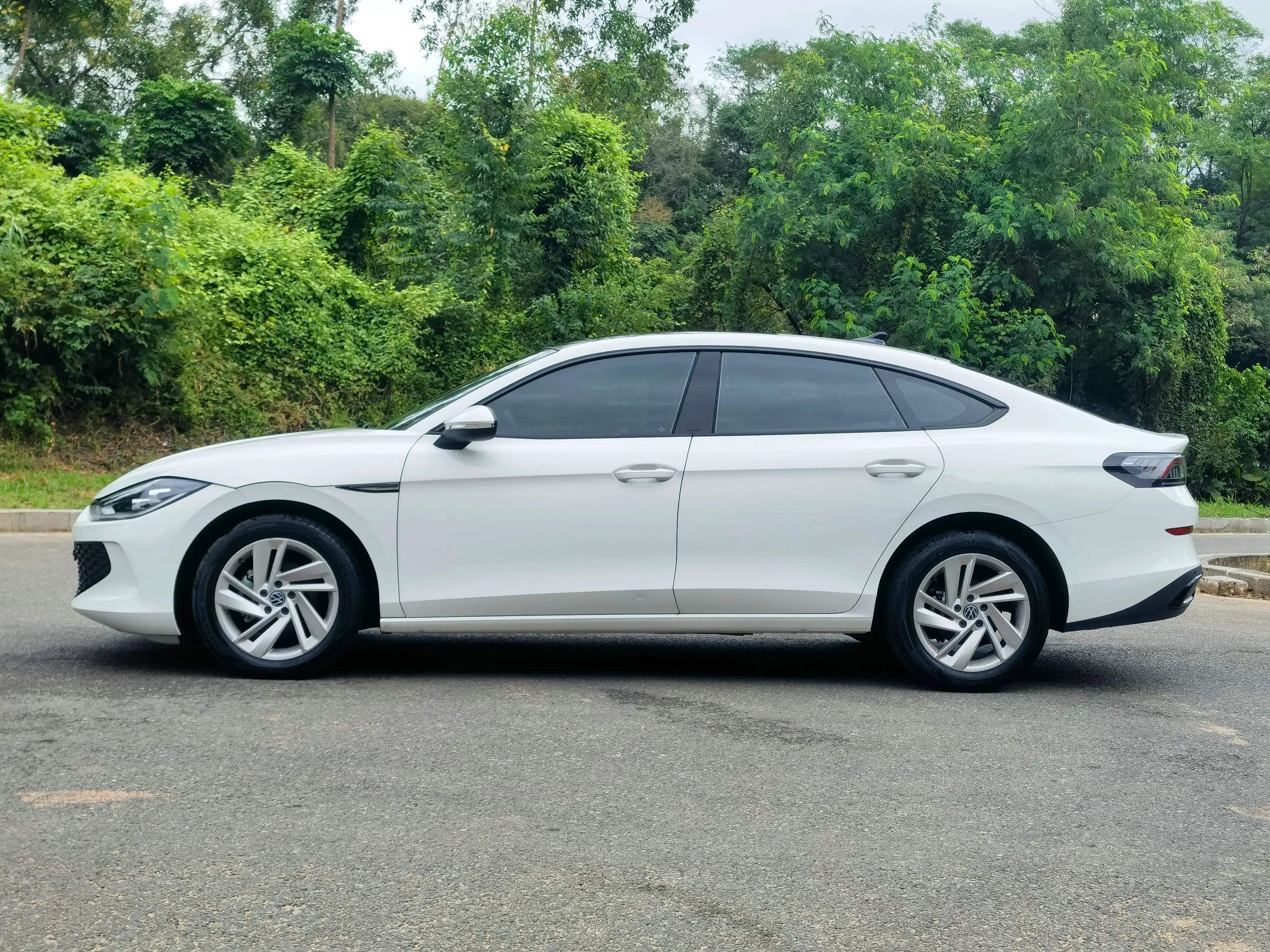 2022 VOLKSWAGEN LAMANDO thumbnail 4