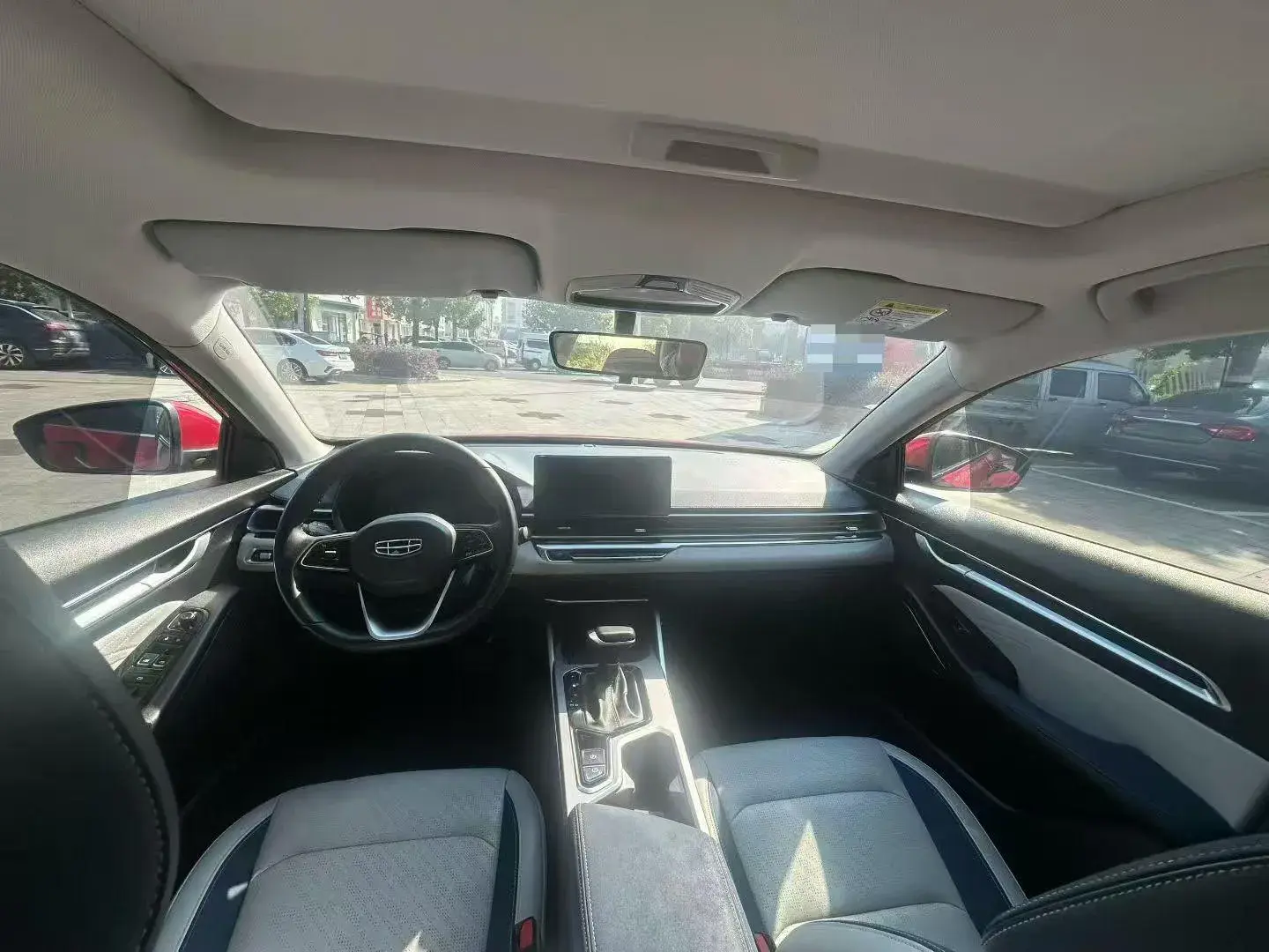 2022 GEELY EMGRAND thumbnail 3