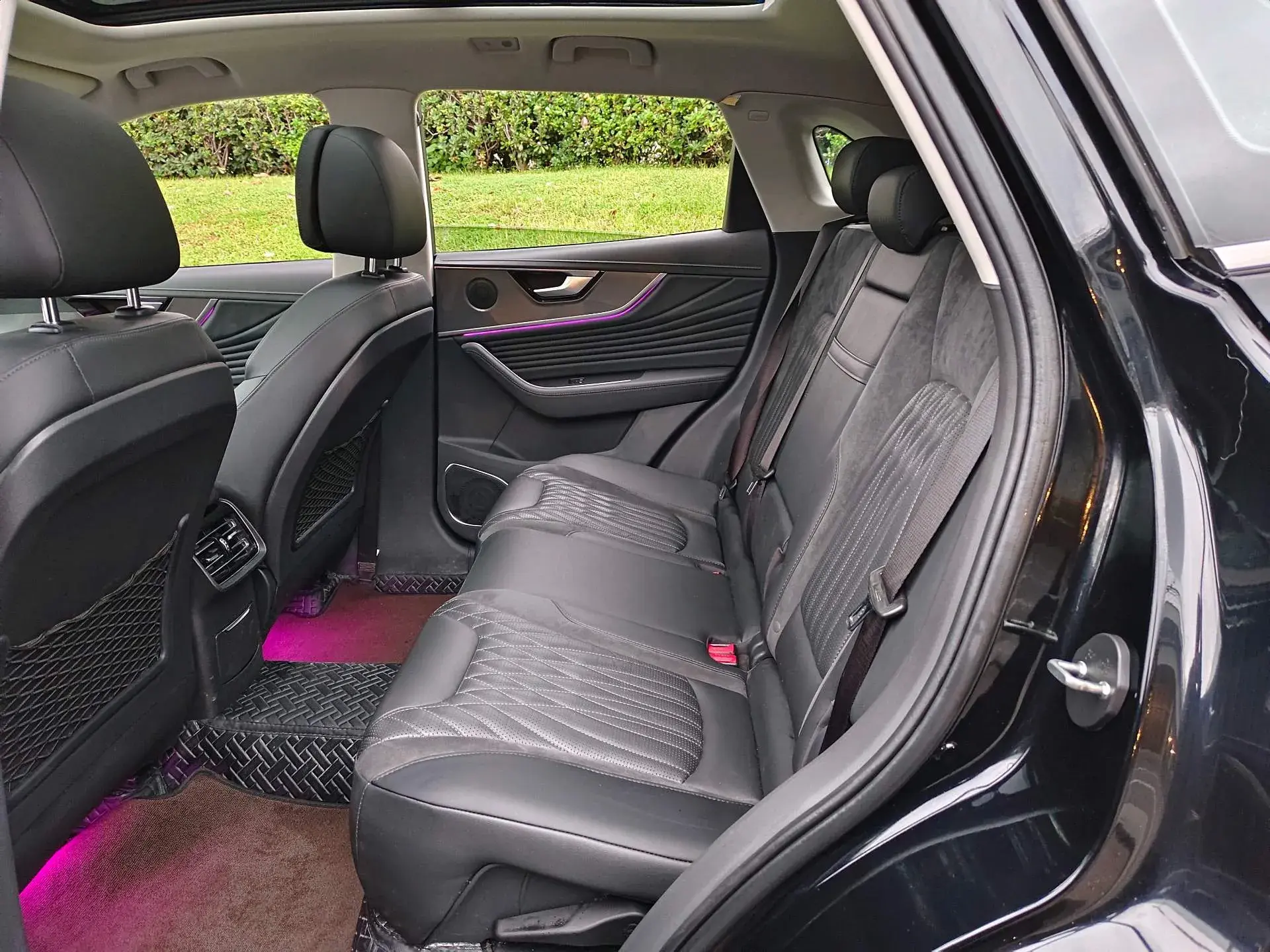 2023 HONGQI HS5 thumbnail 2