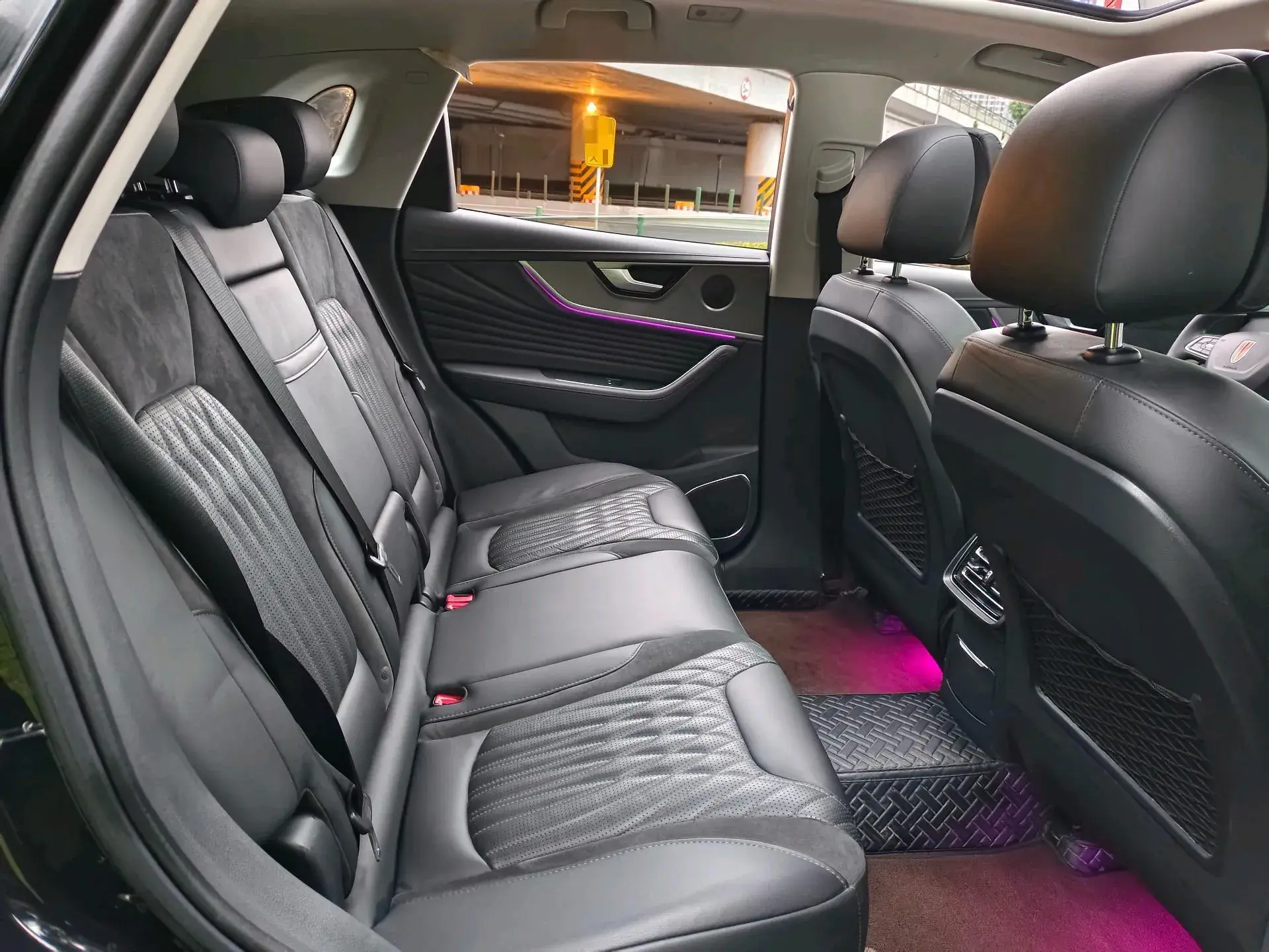 2023 HONGQI HS5 thumbnail 4