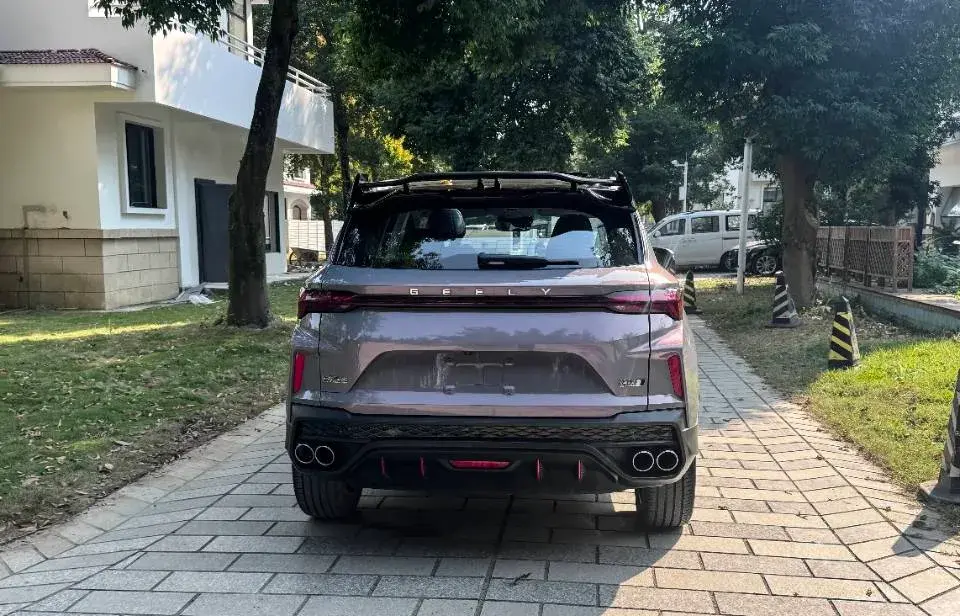 2022 GEELY COOLRAY thumbnail 4