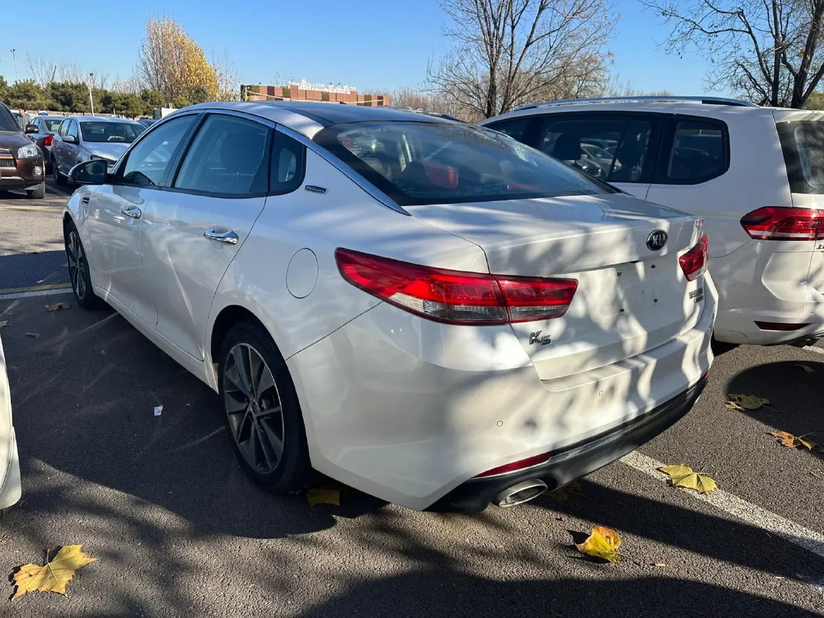 2016 Kia K5 2.0L 161HP L4 6AT,autocango,china used car exporter,china ev exporter,chinese used car exporter,chinese used ev exporter