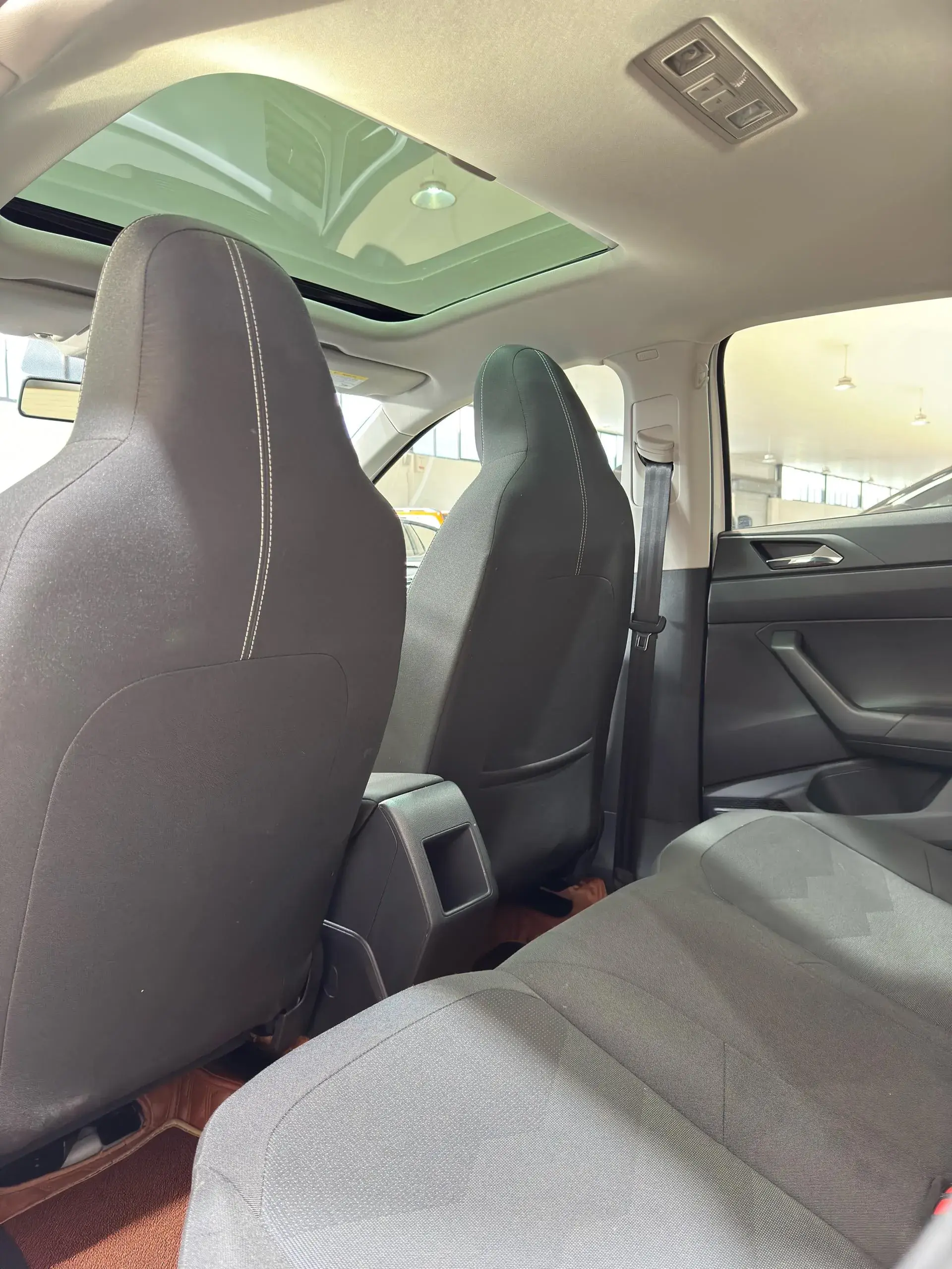 2022 VOLKSWAGEN POLO thumbnail 3