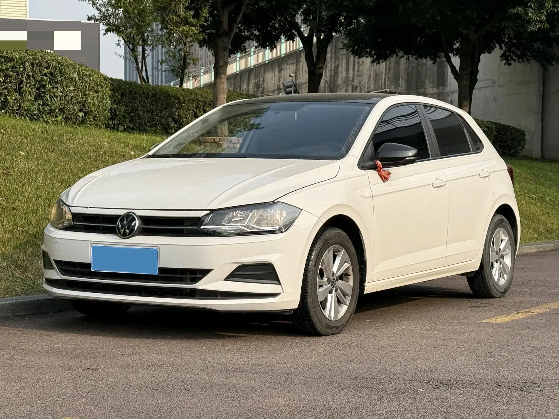 2021 VOLKSWAGEN POLO view 1