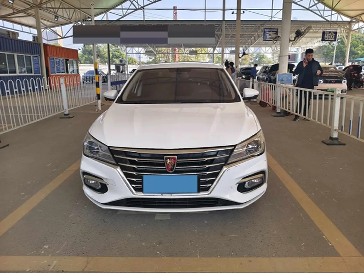 2020 Roewe i5 1.5L 120HP L4 CVT,autocango,china used car exporter,china ev exporter,chinese used car exporter,chinese used ev exporter