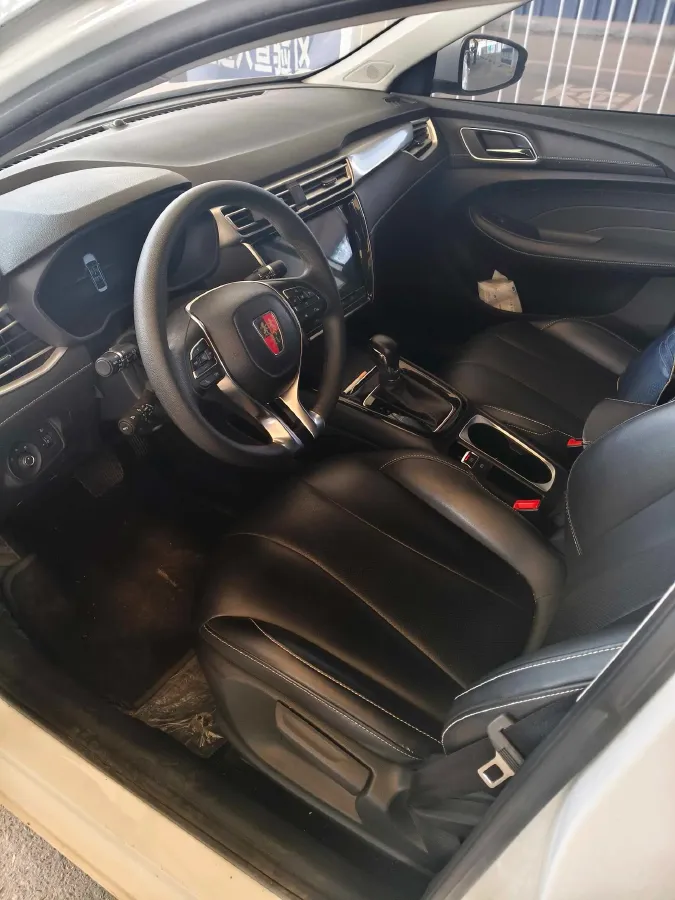 2020 Roewe i5 1.5L 120HP L4 CVT,autocango,china used car exporter,china ev exporter,chinese used car exporter,chinese used ev exporter