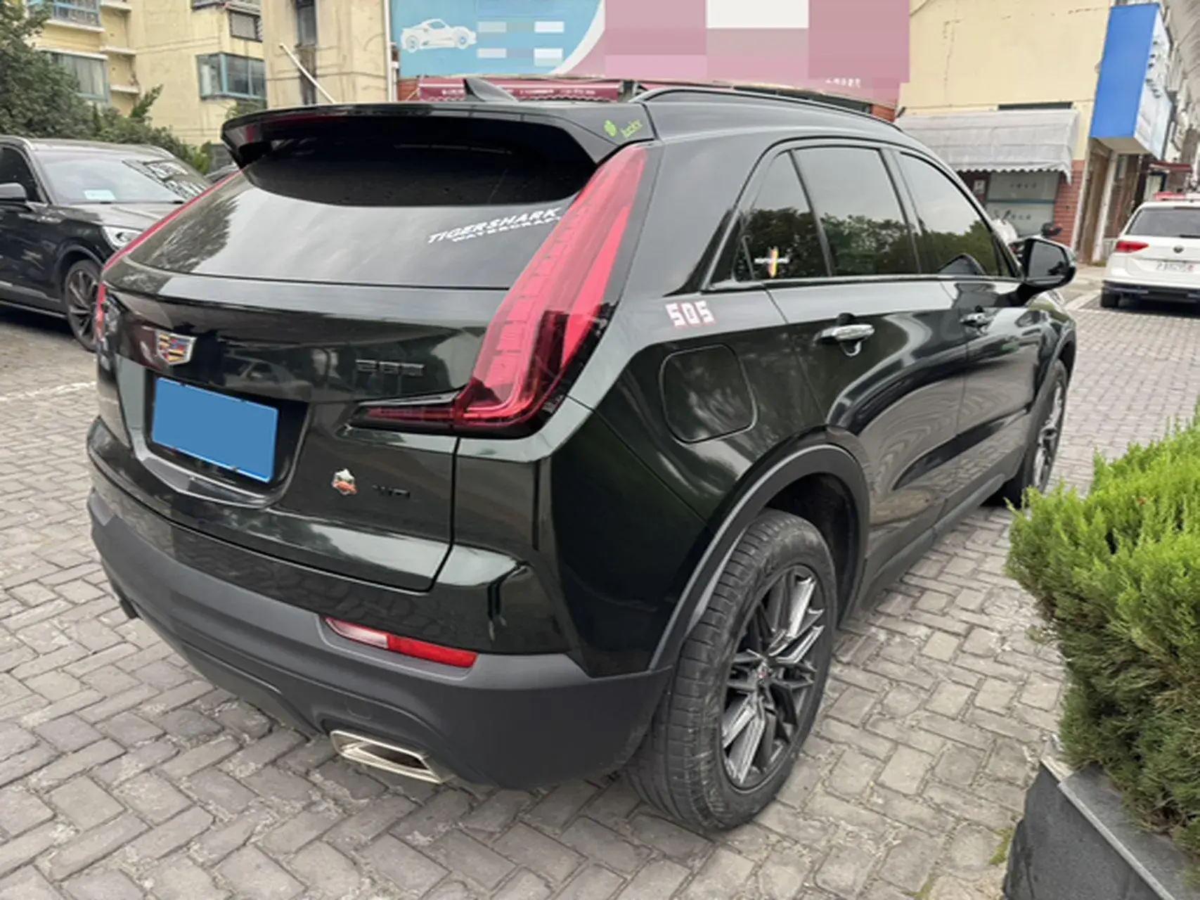 2022 CADILLAC XT4 thumbnail 4