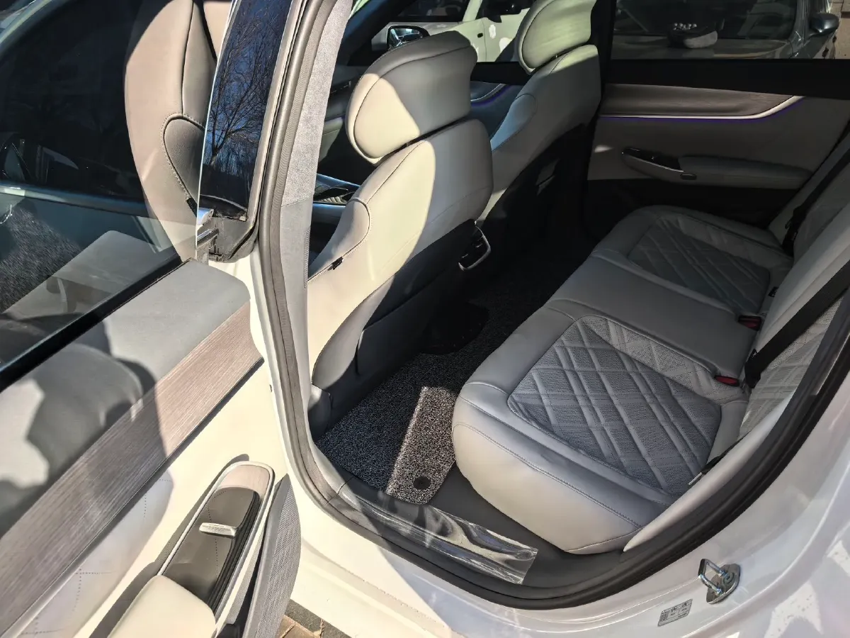 2023 ChangAn QiYuan A07 1.5L 95HP L4 REEV 28.4KWH,autocango,china used car exporter,china ev exporter,chinese used car exporter,chinese used ev exporter