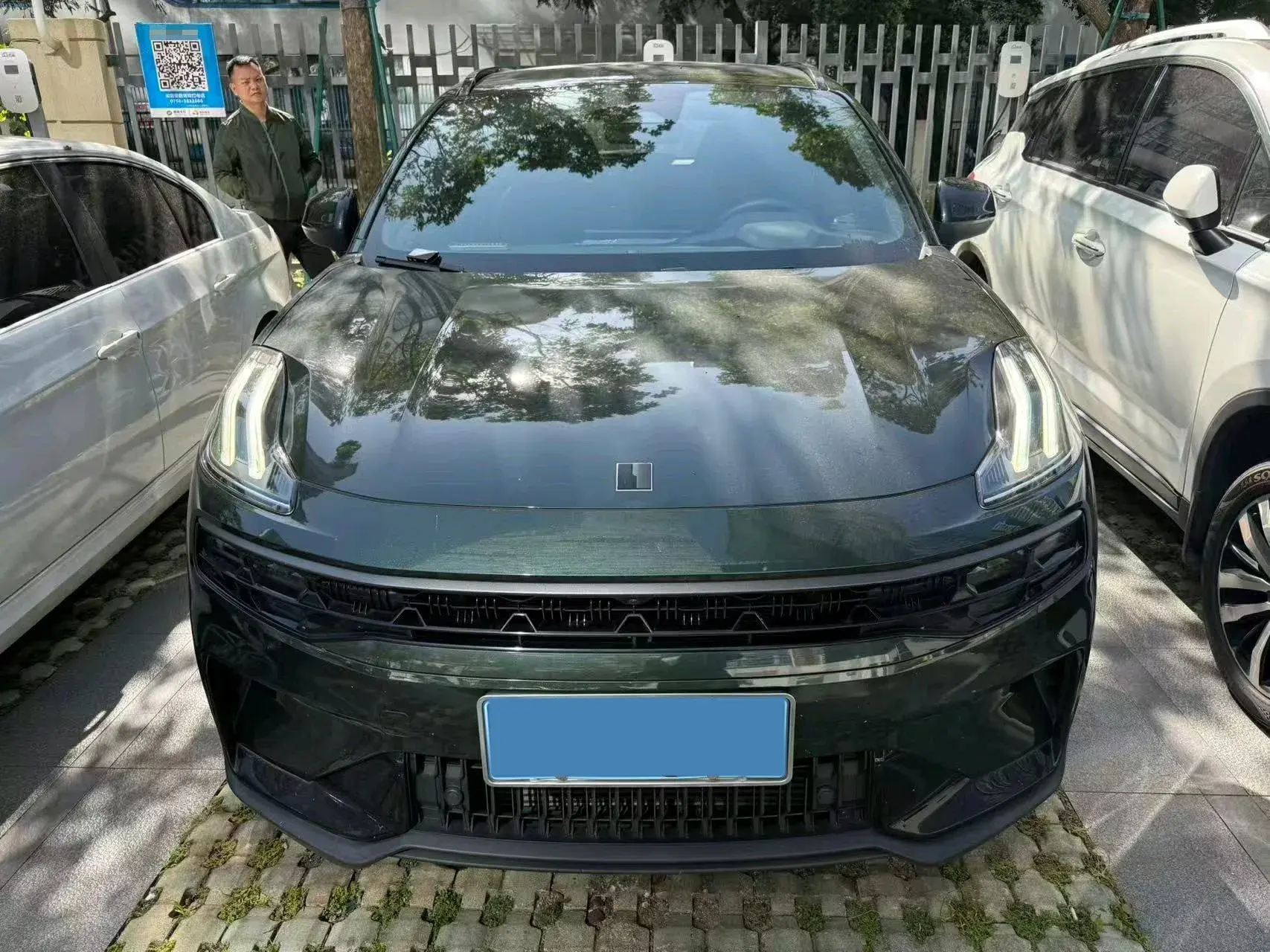 2023 LYNK&CO 06 thumbnail 2