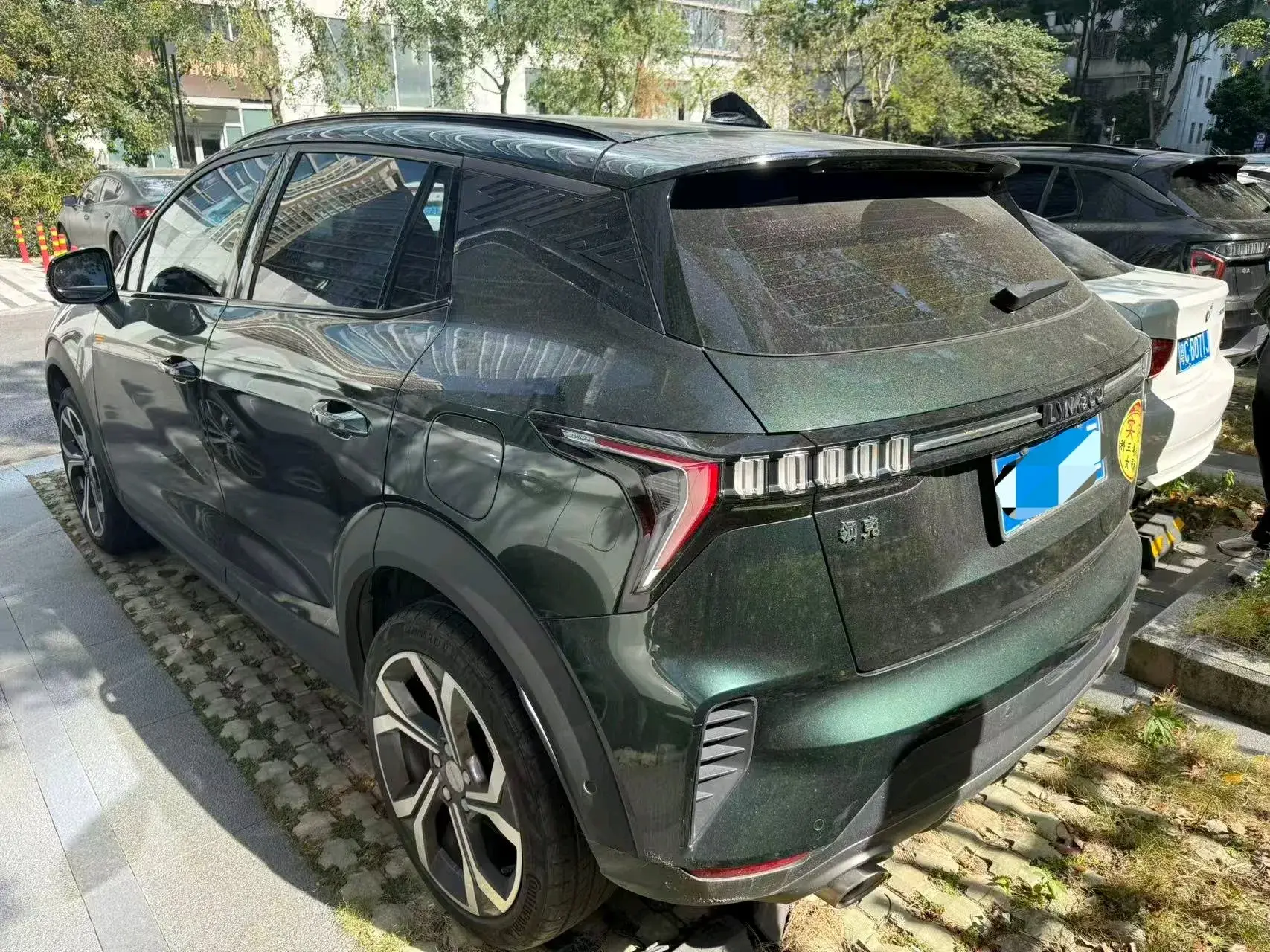 2023 LYNK&CO 06 thumbnail 3