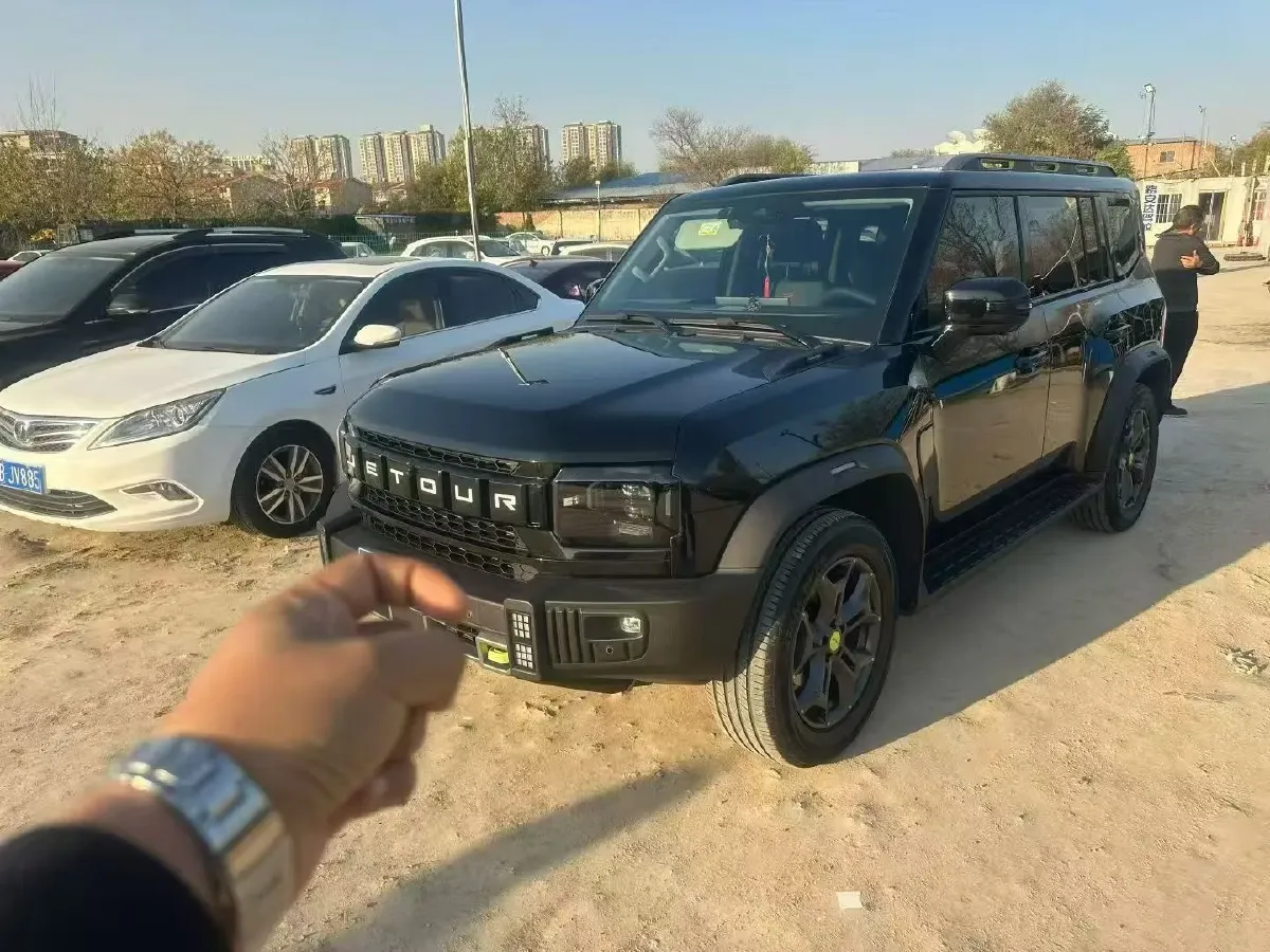 2023 Jetour Traveller 2.0T 254HP L4 7DCT,autocango,china used car exporter,china ev exporter,chinese used car exporter,chinese used ev exporter