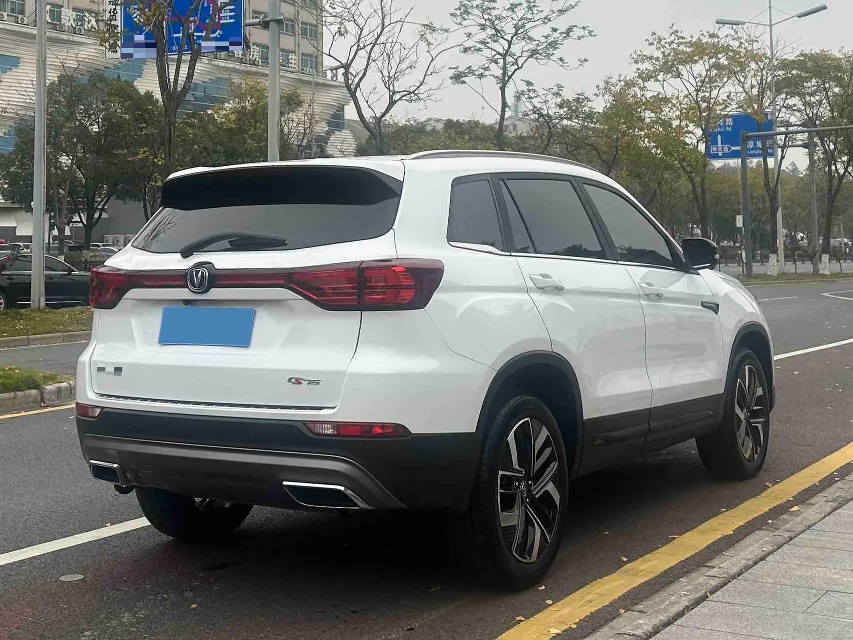 2024 CHANGAN CS75 thumbnail 4