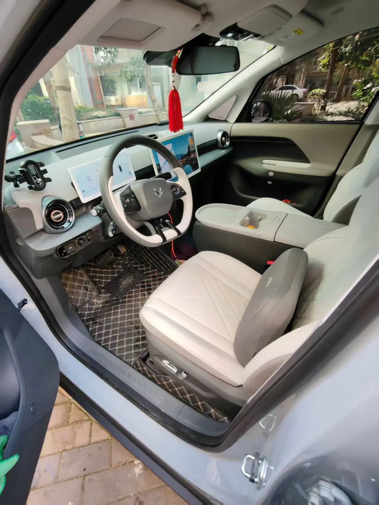 2024 ARCFOX KAOLA thumbnail 3