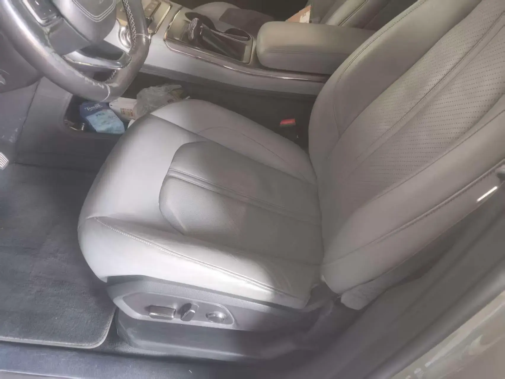 2019 NIO ES6 thumbnail 2