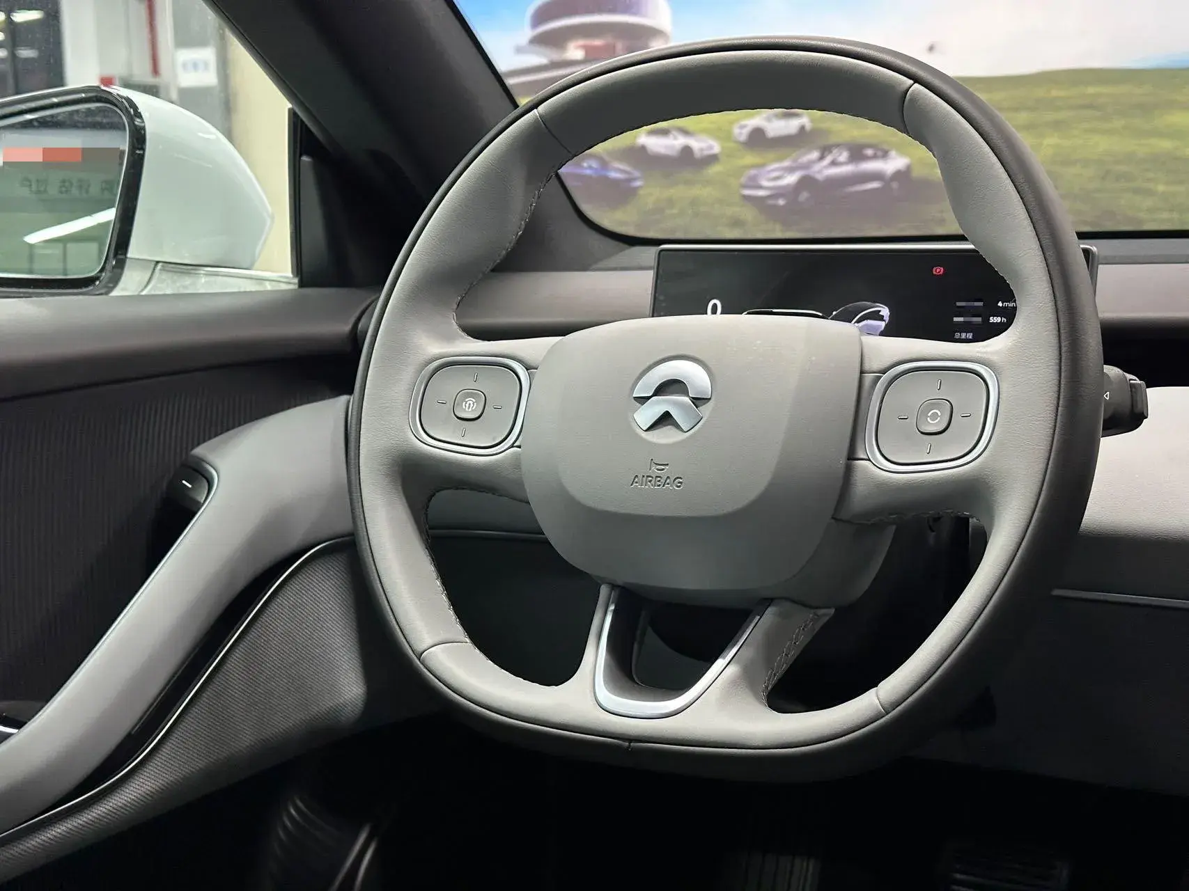 2024 NIO ET5 thumbnail 3