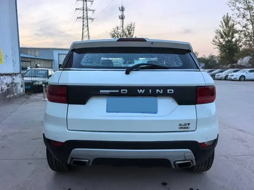 2016 Landwind X7 2.0T 190HP L4 8AT,autocango,china used car exporter,china ev exporter,chinese used car exporter,chinese used ev exporter