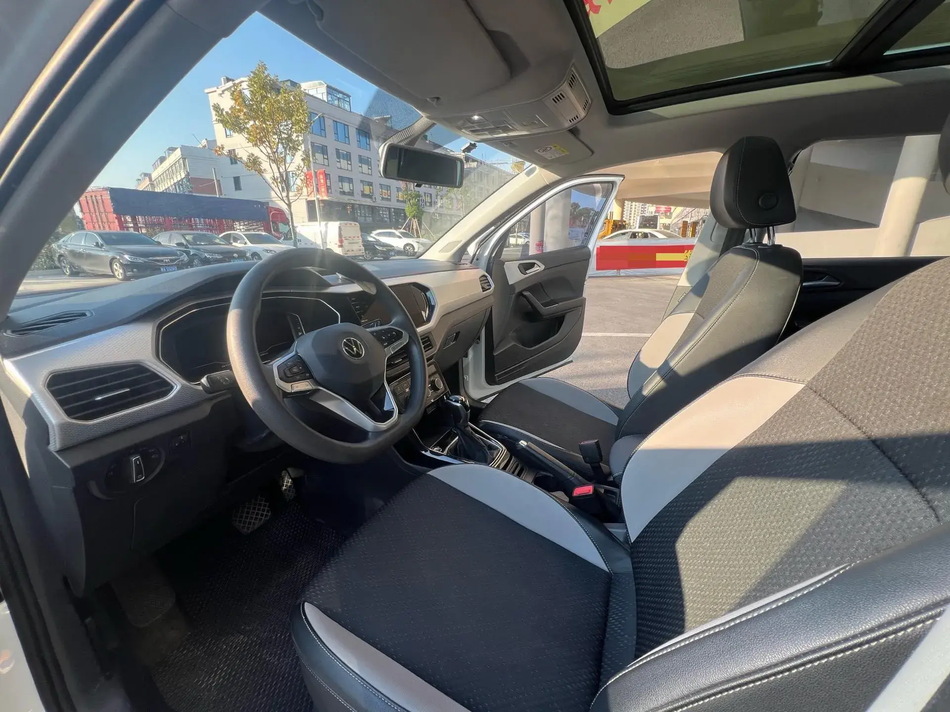 2021 VOLKSWAGEN TACQUA thumbnail 4