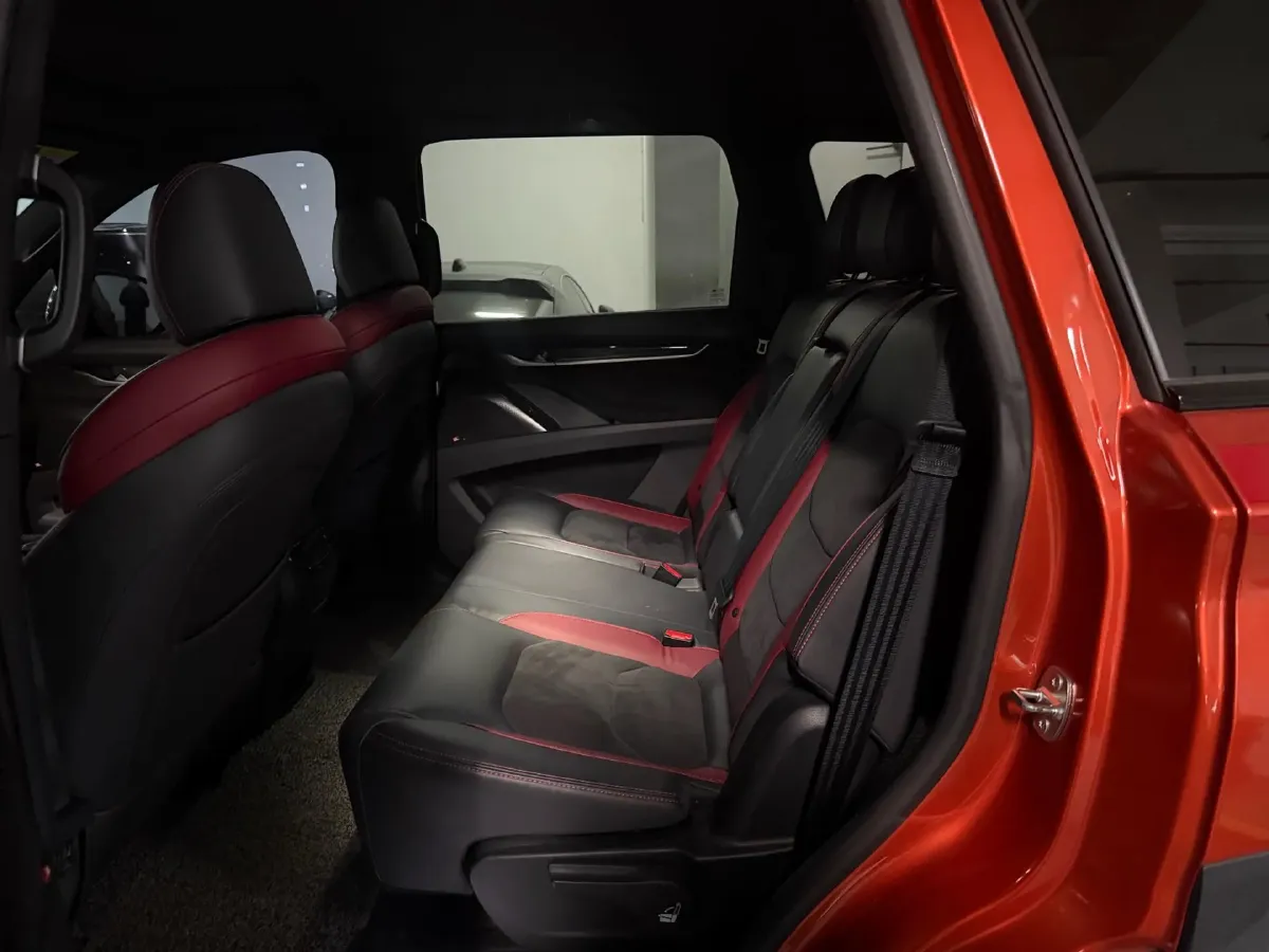 2021 MAXUS D90 Pro 2.0T 218HP L4 8AT,autocango,china used car exporter,china ev exporter,chinese used car exporter,chinese used ev exporter