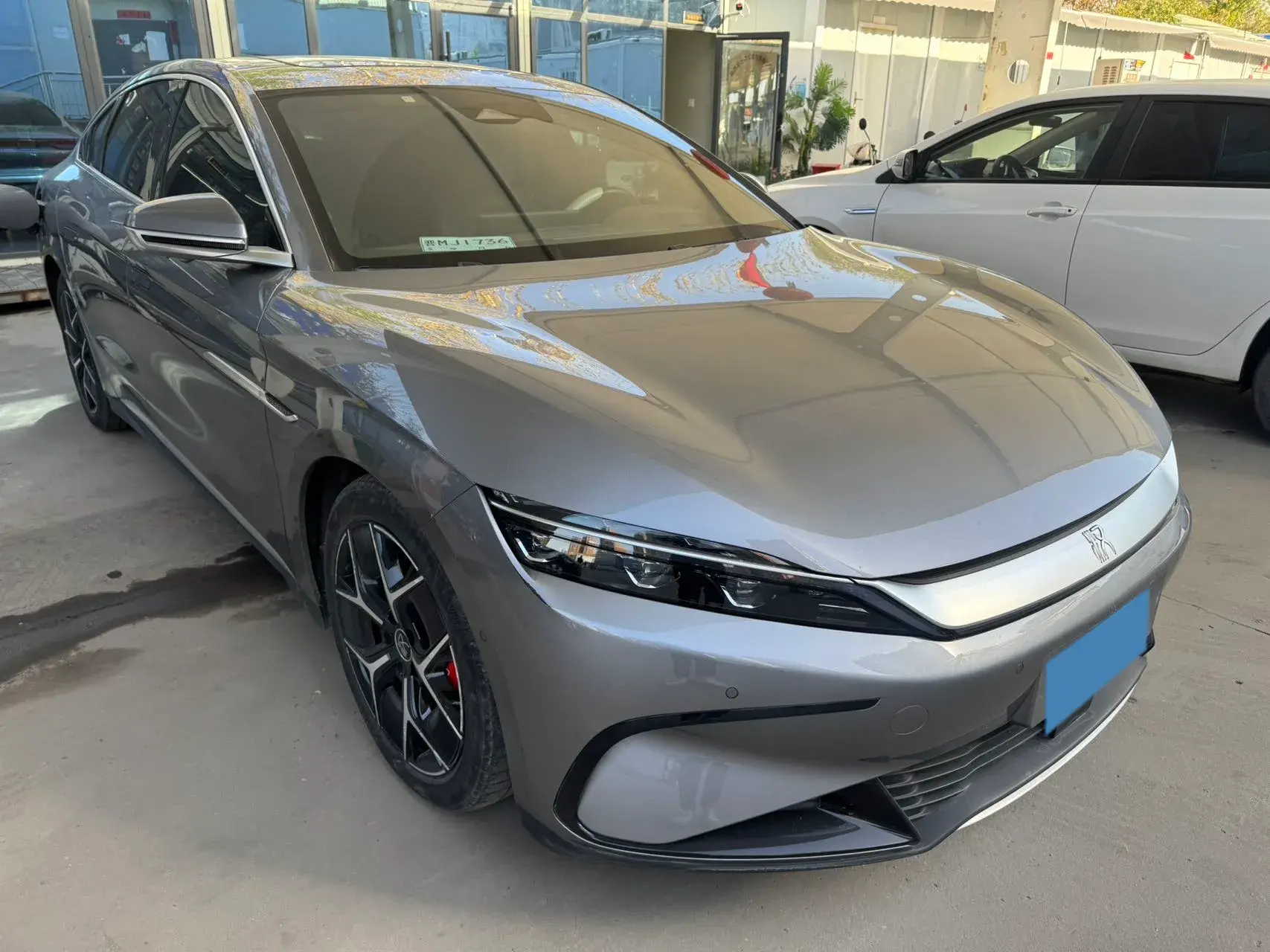 2022 BYD HAN thumbnail 3