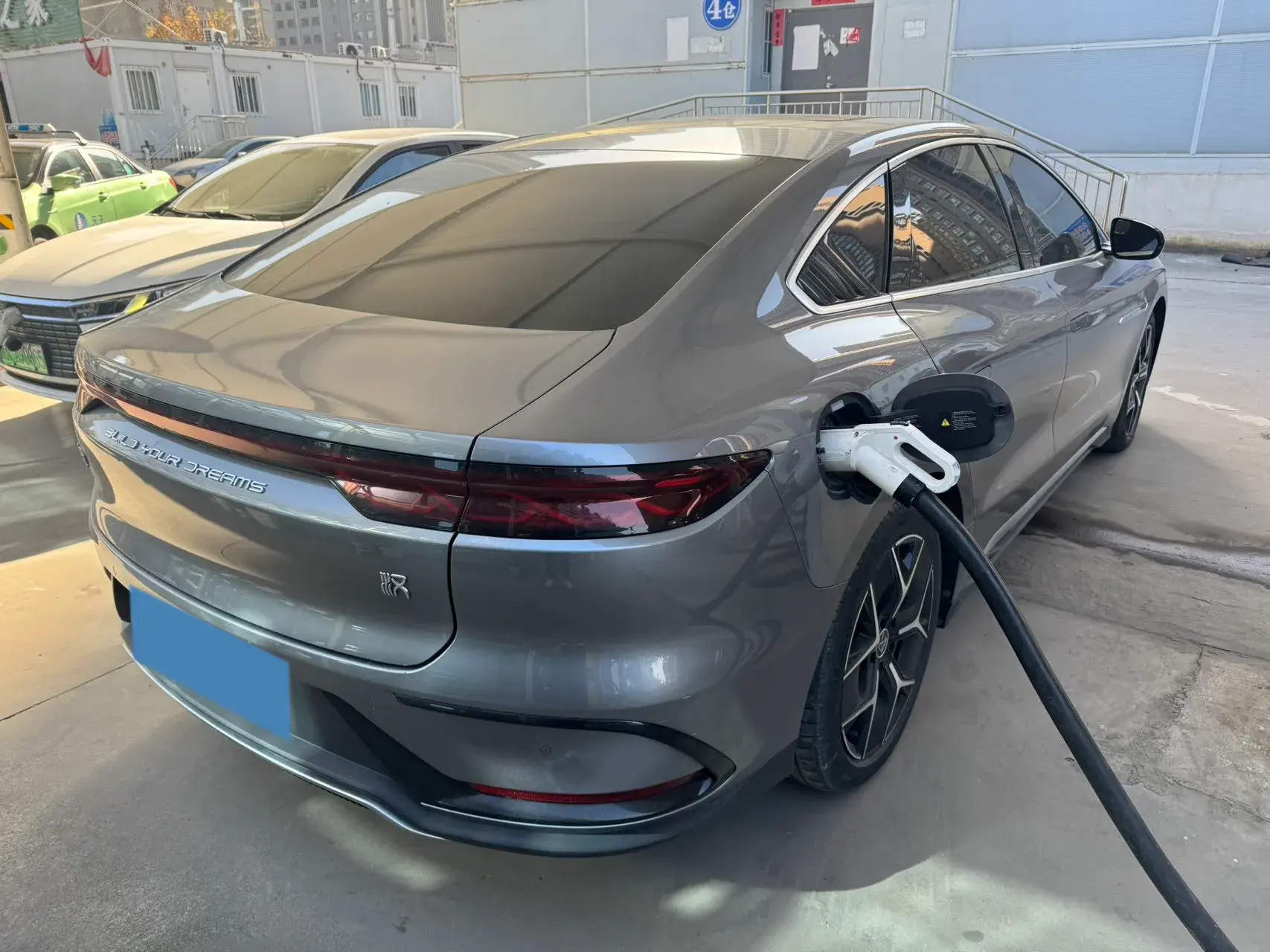 2022 BYD HAN thumbnail 4