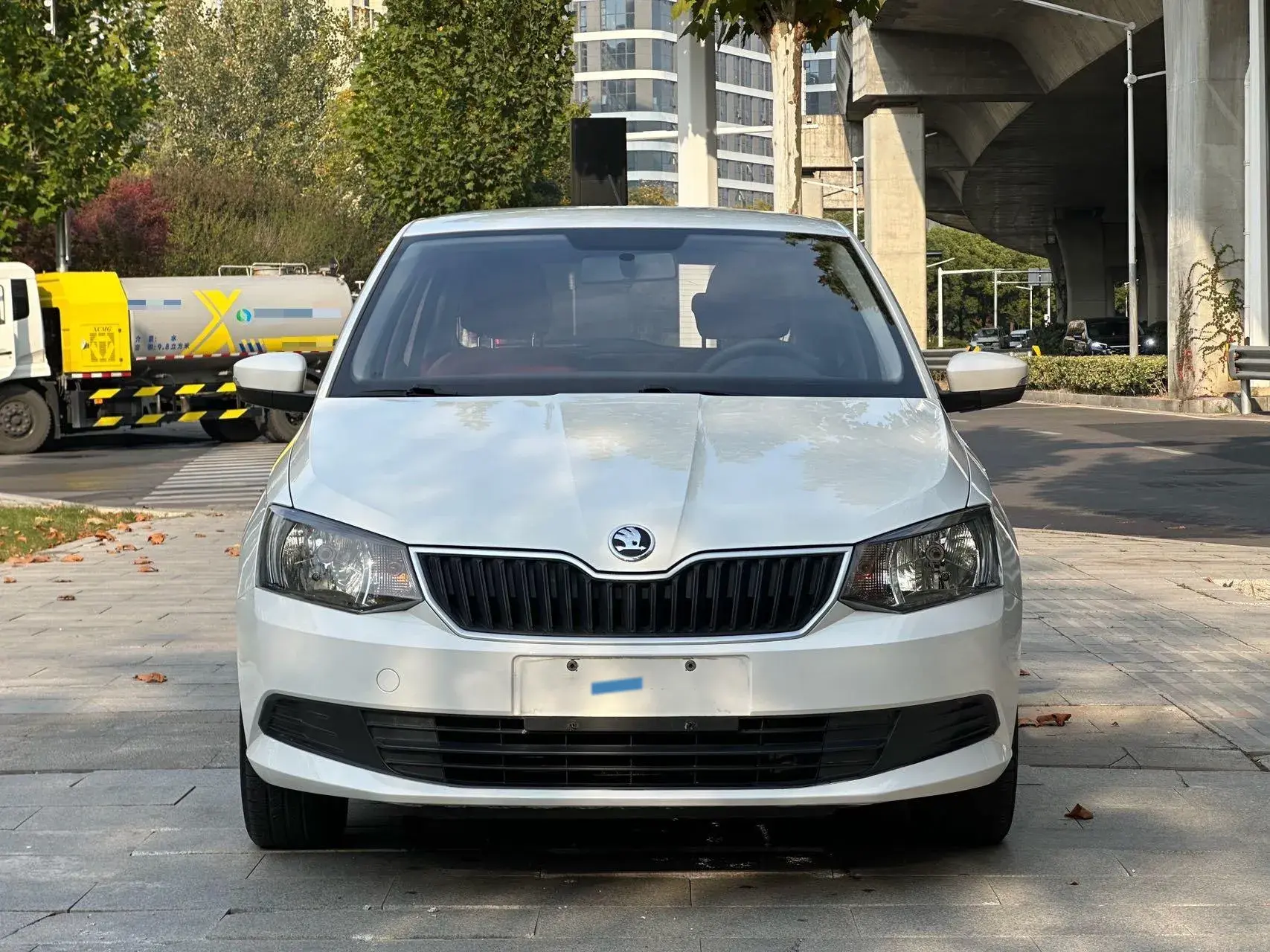 2017 SKODA FABIA thumbnail 2