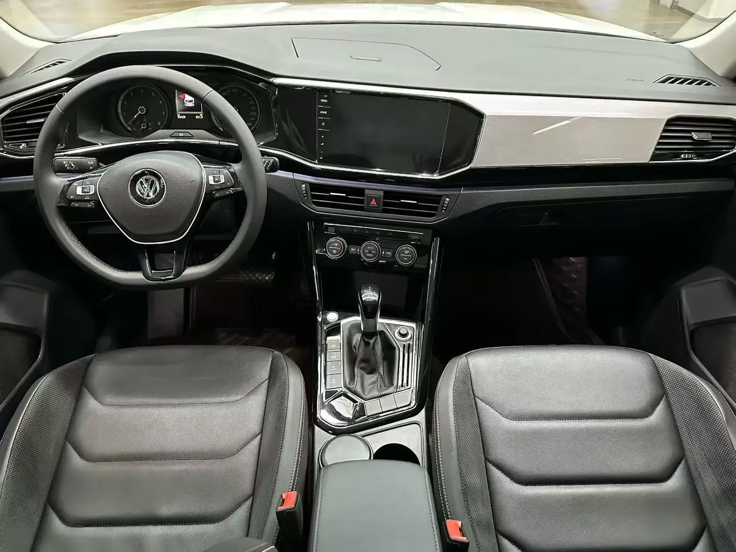 2019 VOLKSWAGEN TAYRON thumbnail 4