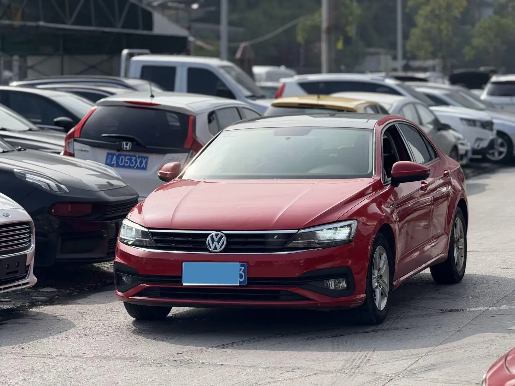 2019 VOLKSWAGEN LAMANDO view 1