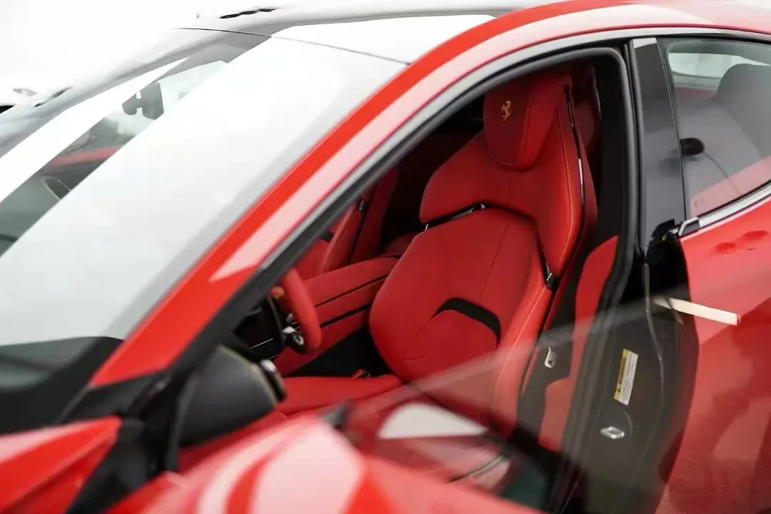 2023 Ferrari Purosangue 6.5L 725HP V12 8DCT,autocango,china used car exporter,china ev exporter,chinese used car exporter,chinese used ev exporter