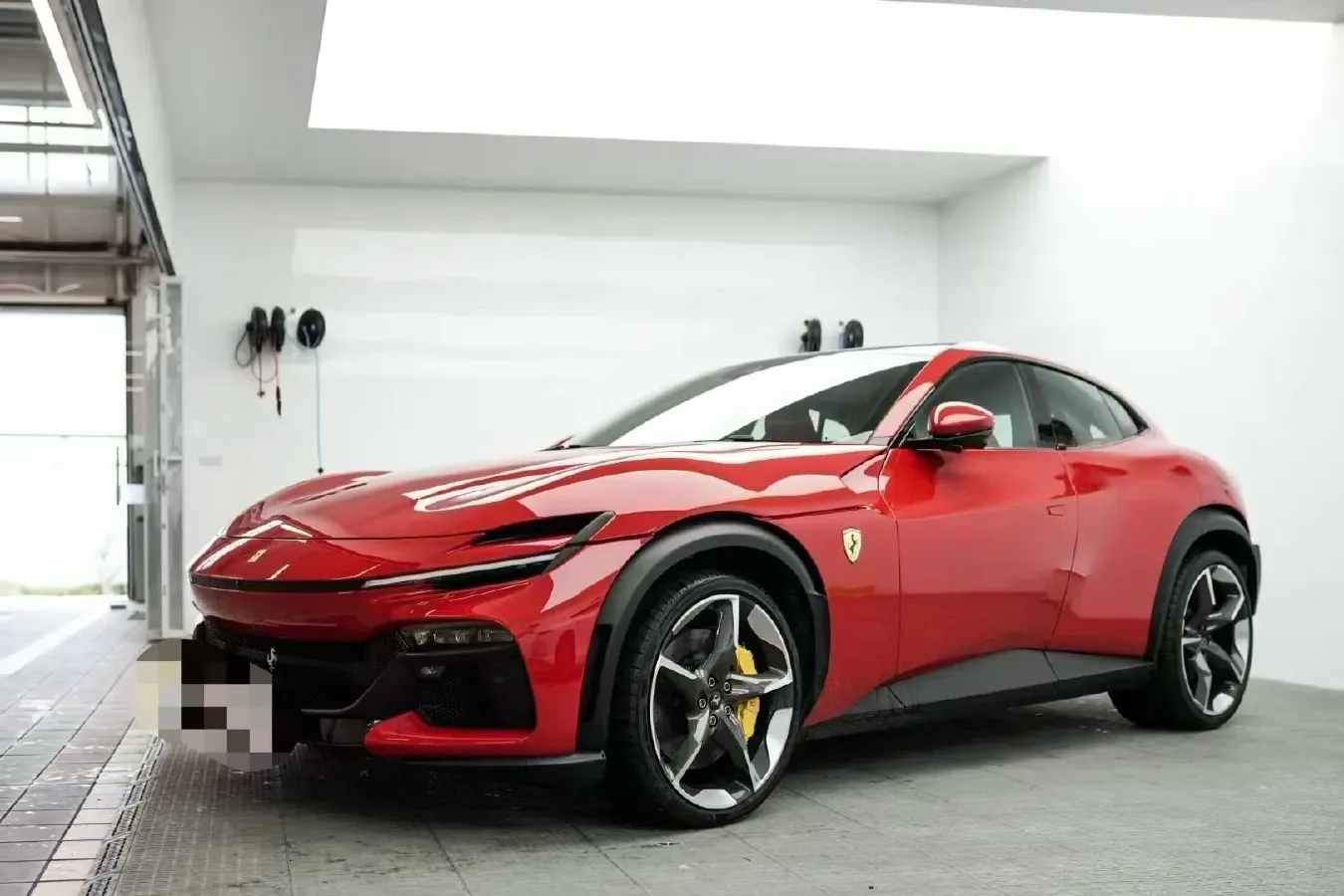 2023 Ferrari Purosangue 6.5L 725HP V12 8DCT,autocango,china used car exporter,china ev exporter,chinese used car exporter,chinese used ev exporter