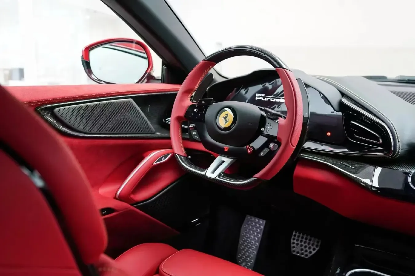 2023 Ferrari Purosangue 6.5L 725HP V12 8DCT,autocango,china used car exporter,china ev exporter,chinese used car exporter,chinese used ev exporter