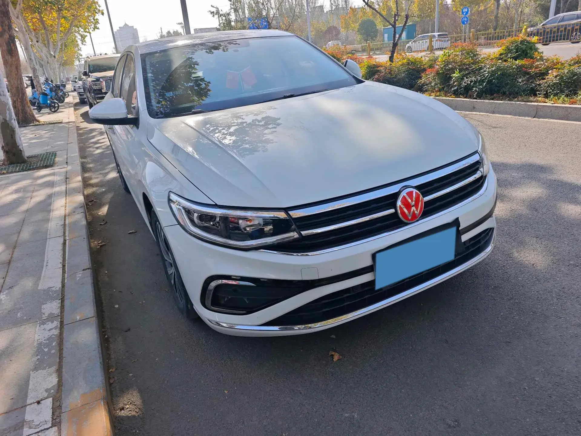 2023 VOLKSWAGEN BORA thumbnail 3