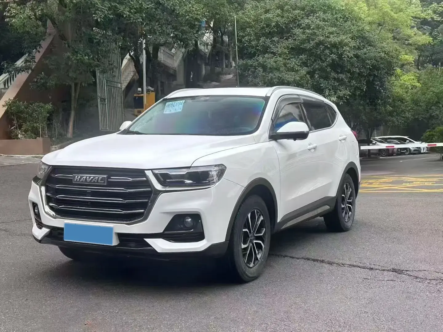 2021 HAVAL H6 view 1