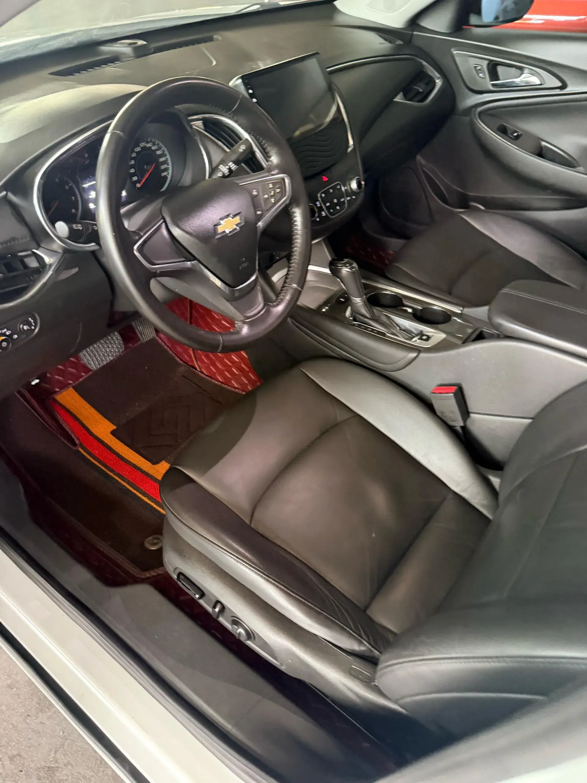 2018 CHEVROLET MALIBU thumbnail 3