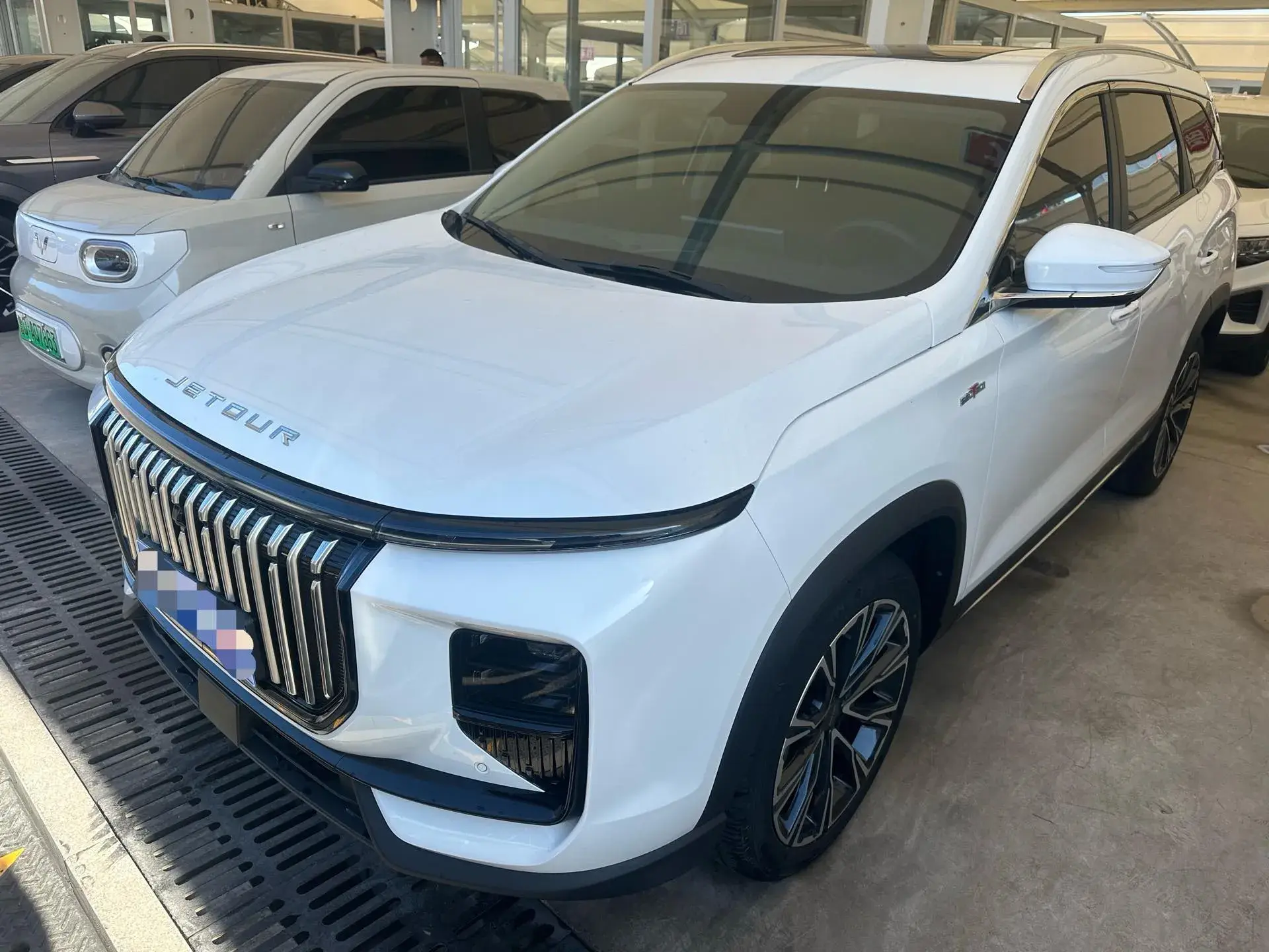 2024 JETOUR X90 view 1