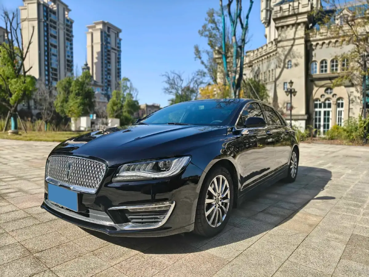 2019 Lincoln MKZ 2.0T 203HP L4 6AT