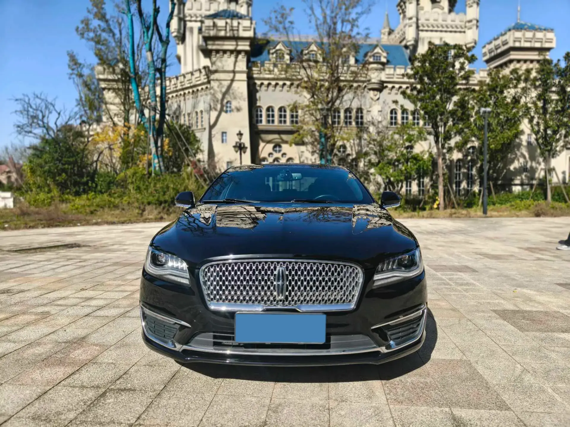 2019 LINCOLN MKZ thumbnail 2