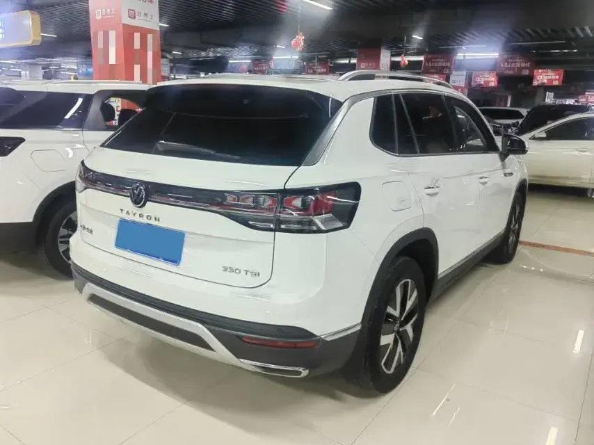 2024 VOLKSWAGEN TAYRON thumbnail 4