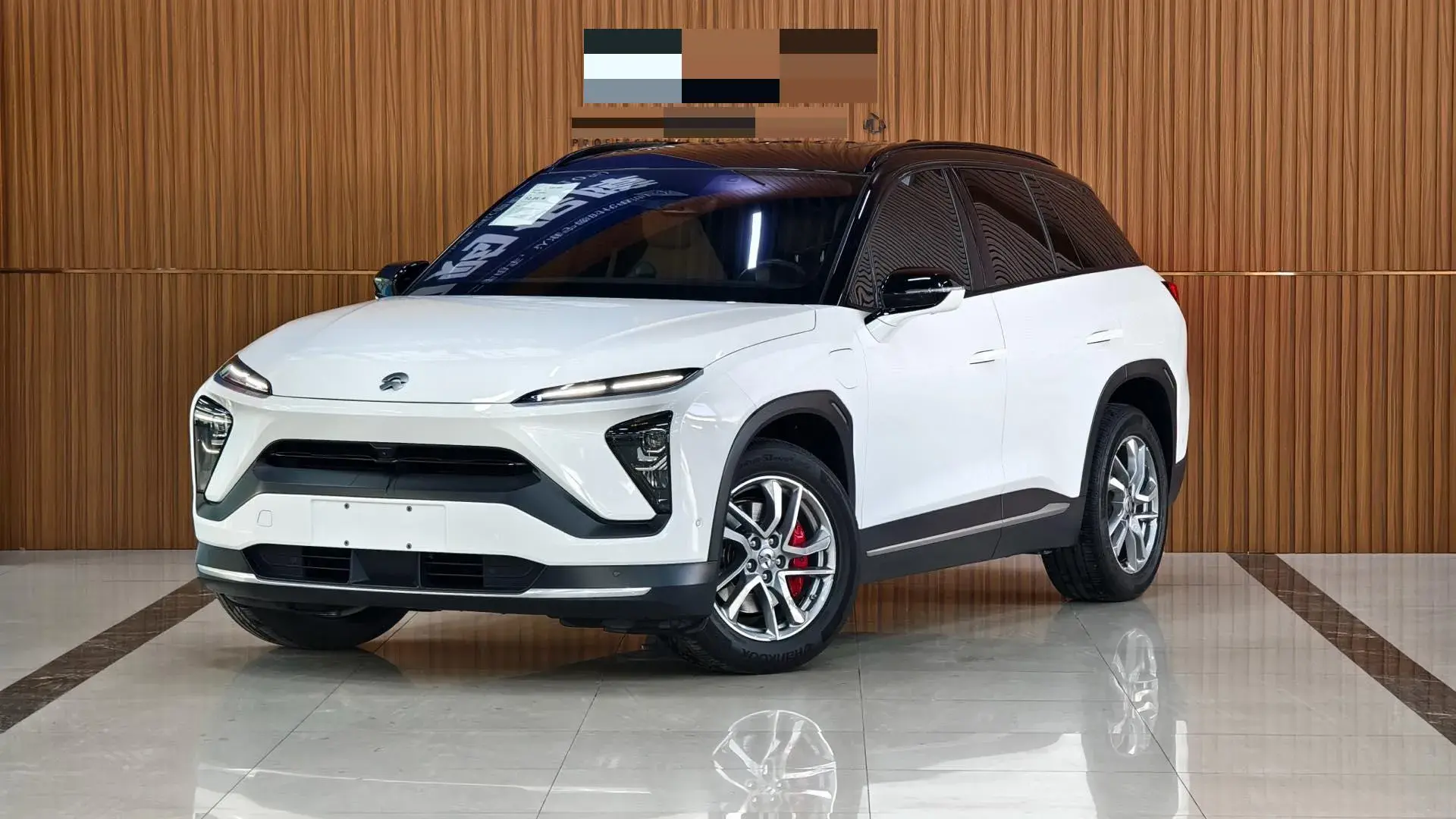 2020 NIO ES6 view 1