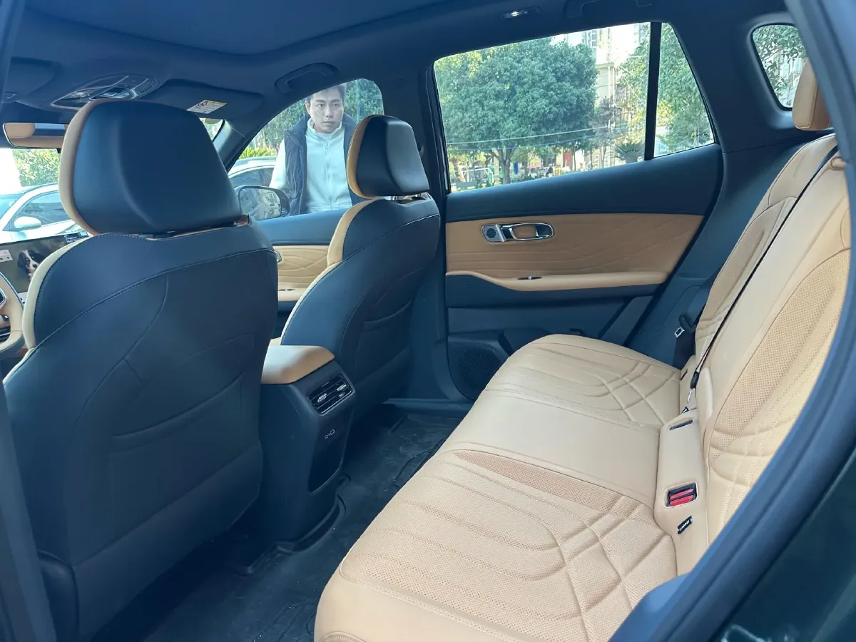 2025 Geely Galaxy Starship 7 1.5L 112HP L4 1DHT PHEV 19.09KWH,autocango,china used car exporter,china ev exporter,chinese used car exporter,chinese used ev exporter