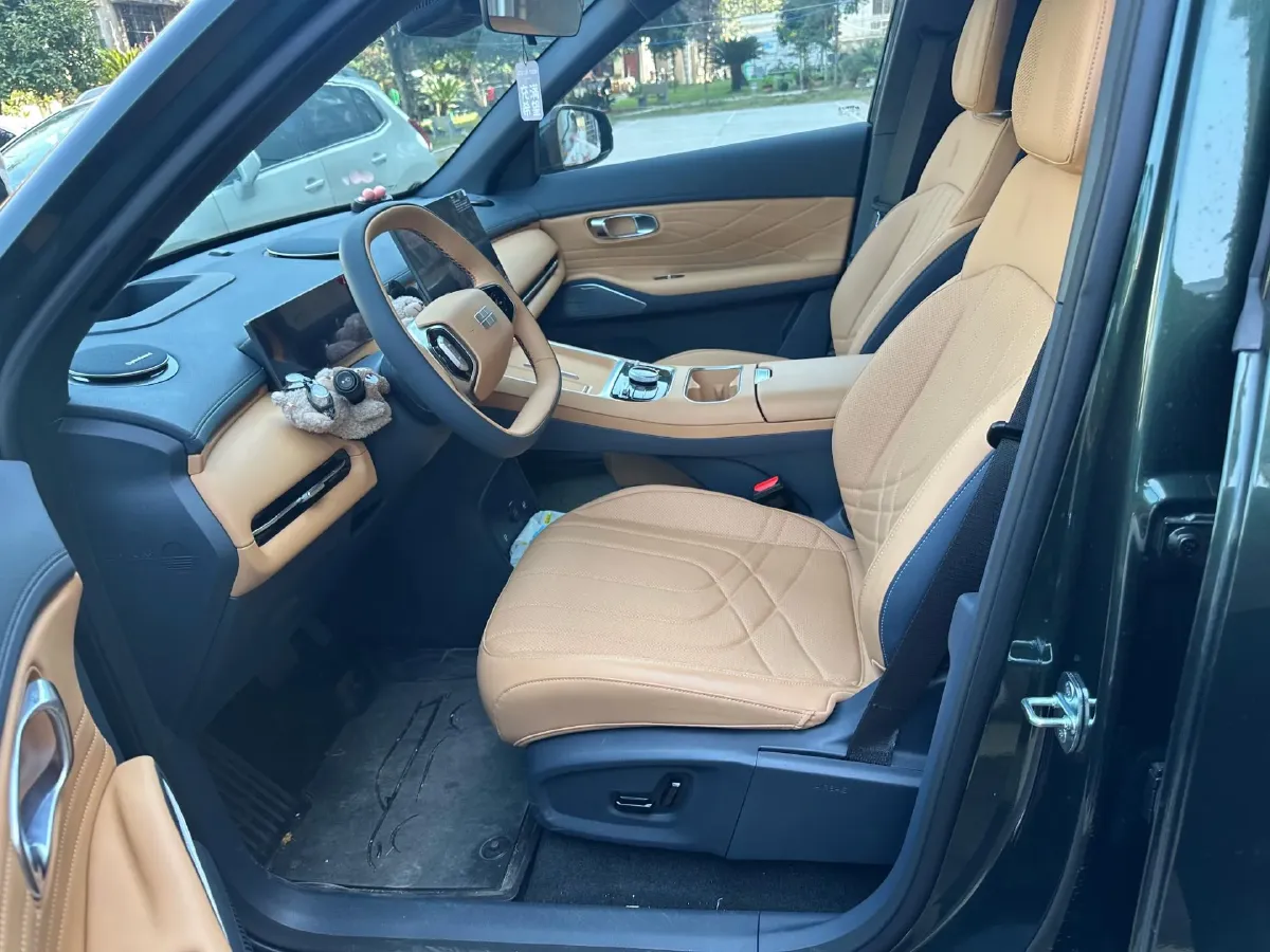 2025 Geely Galaxy Starship 7 1.5L 112HP L4 1DHT PHEV 19.09KWH,autocango,china used car exporter,china ev exporter,chinese used car exporter,chinese used ev exporter