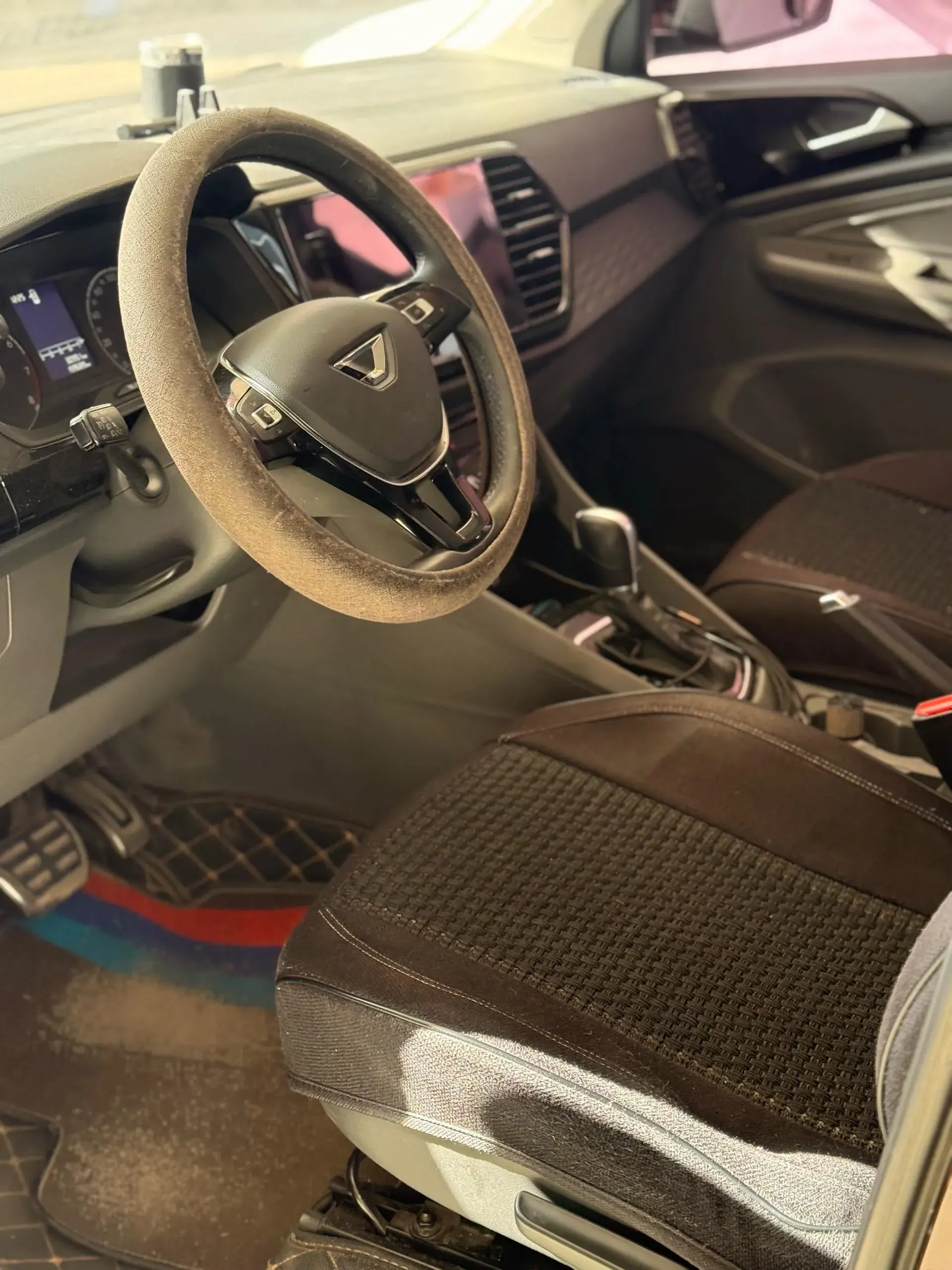 2019 JETTA VS5 thumbnail 4