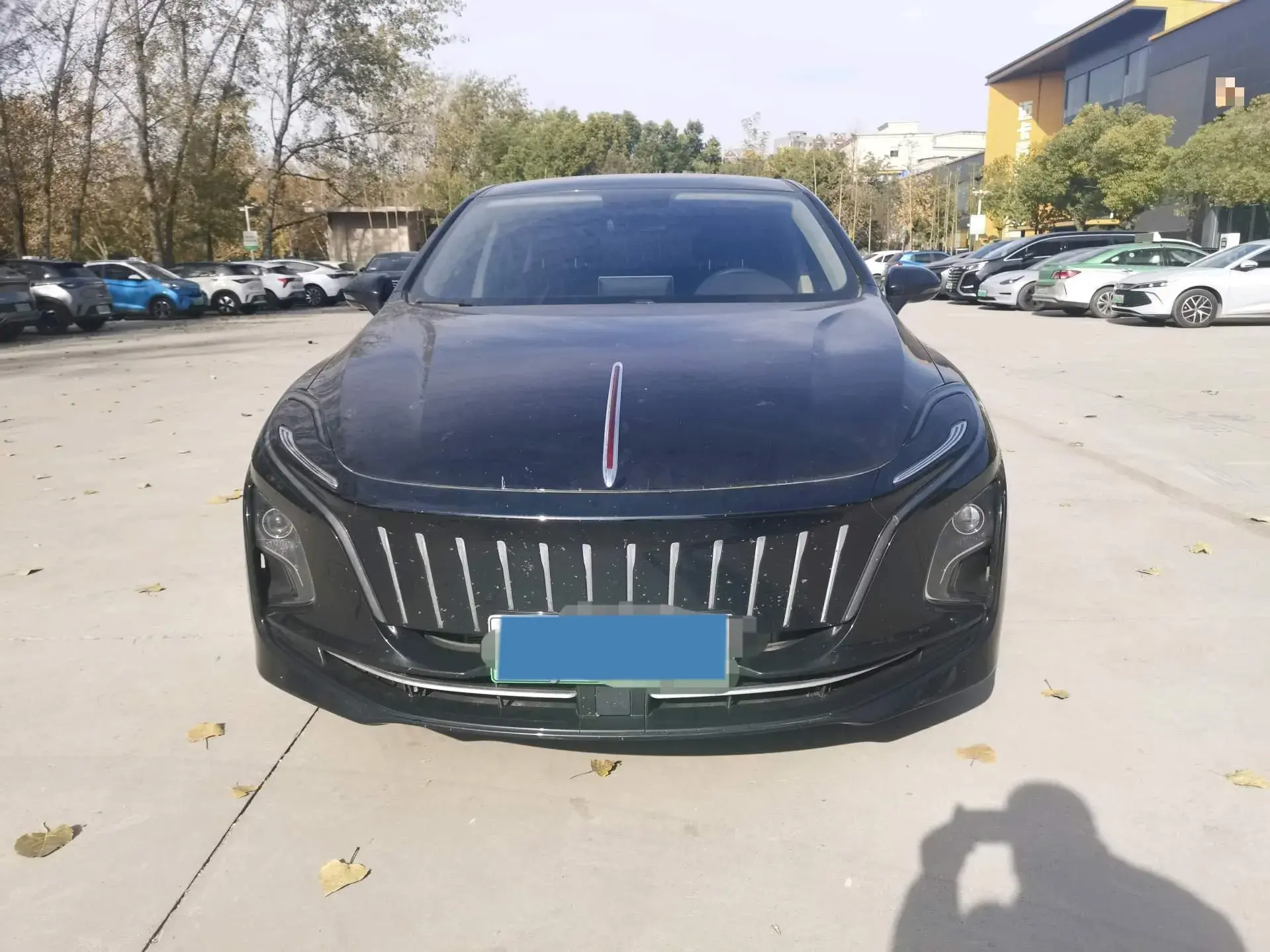 2024 HONGQI E-QM5 thumbnail 2