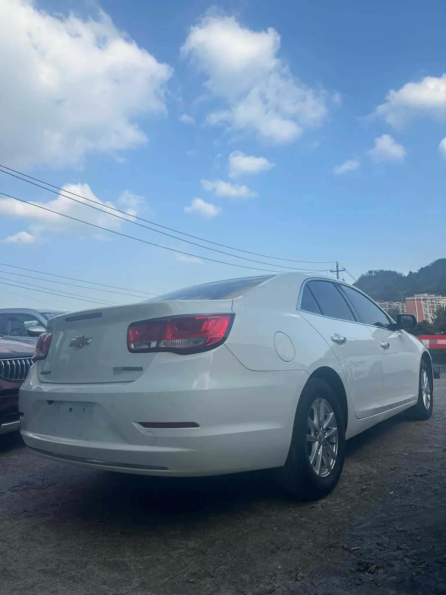 2018 CHEVROLET MALIBU thumbnail 4