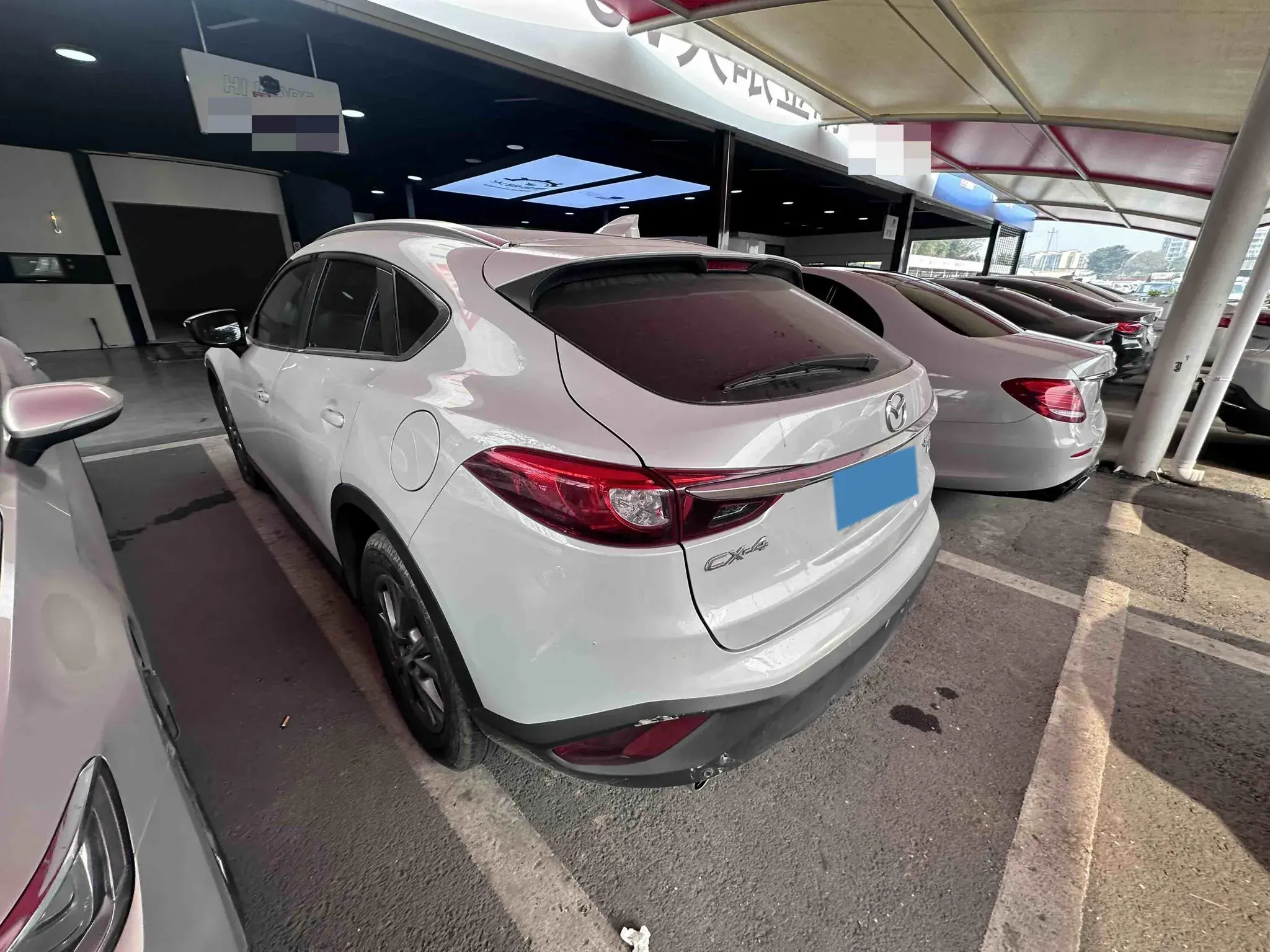 2018 MAZDA CX-4 thumbnail 4