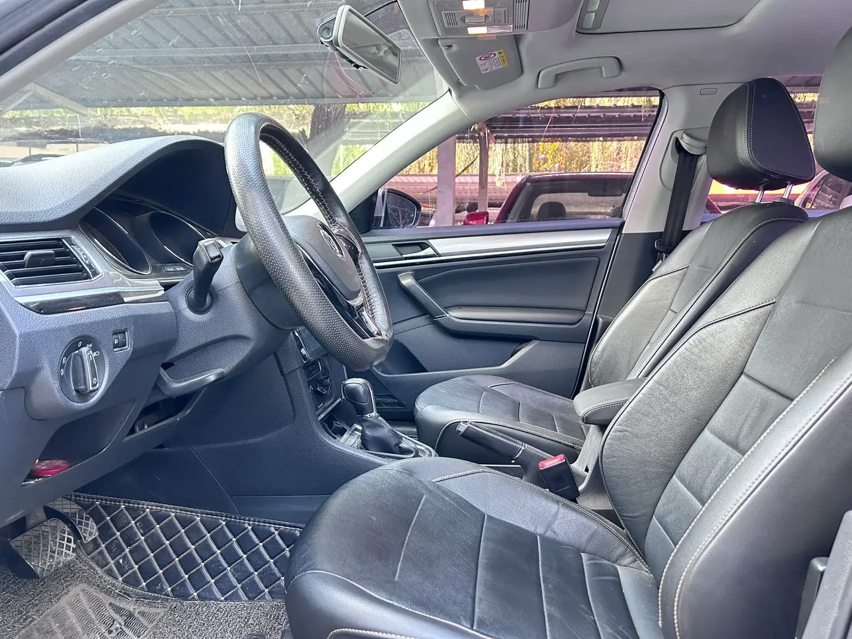 2018 VOLKSWAGEN BORA thumbnail 4