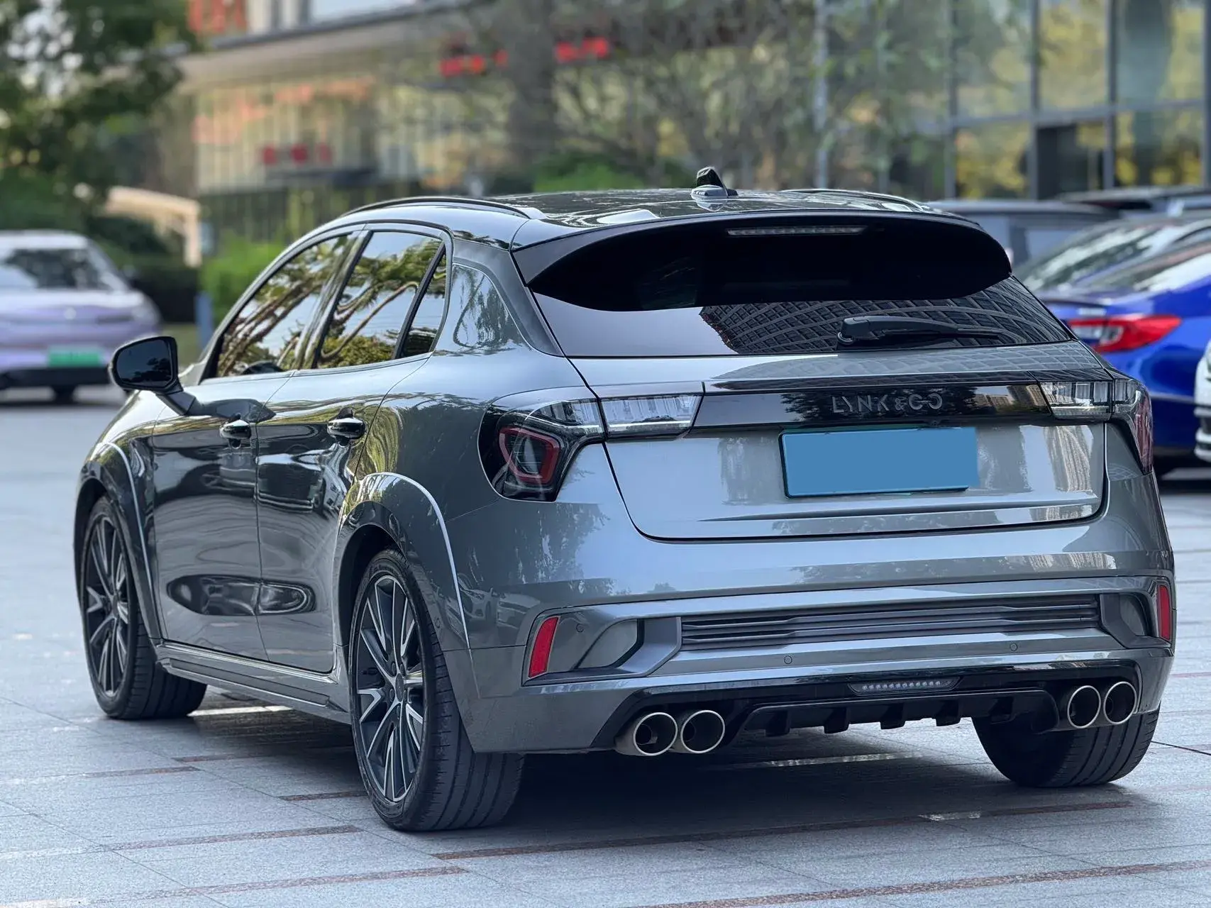 2022 LYNK&CO 02 thumbnail 4