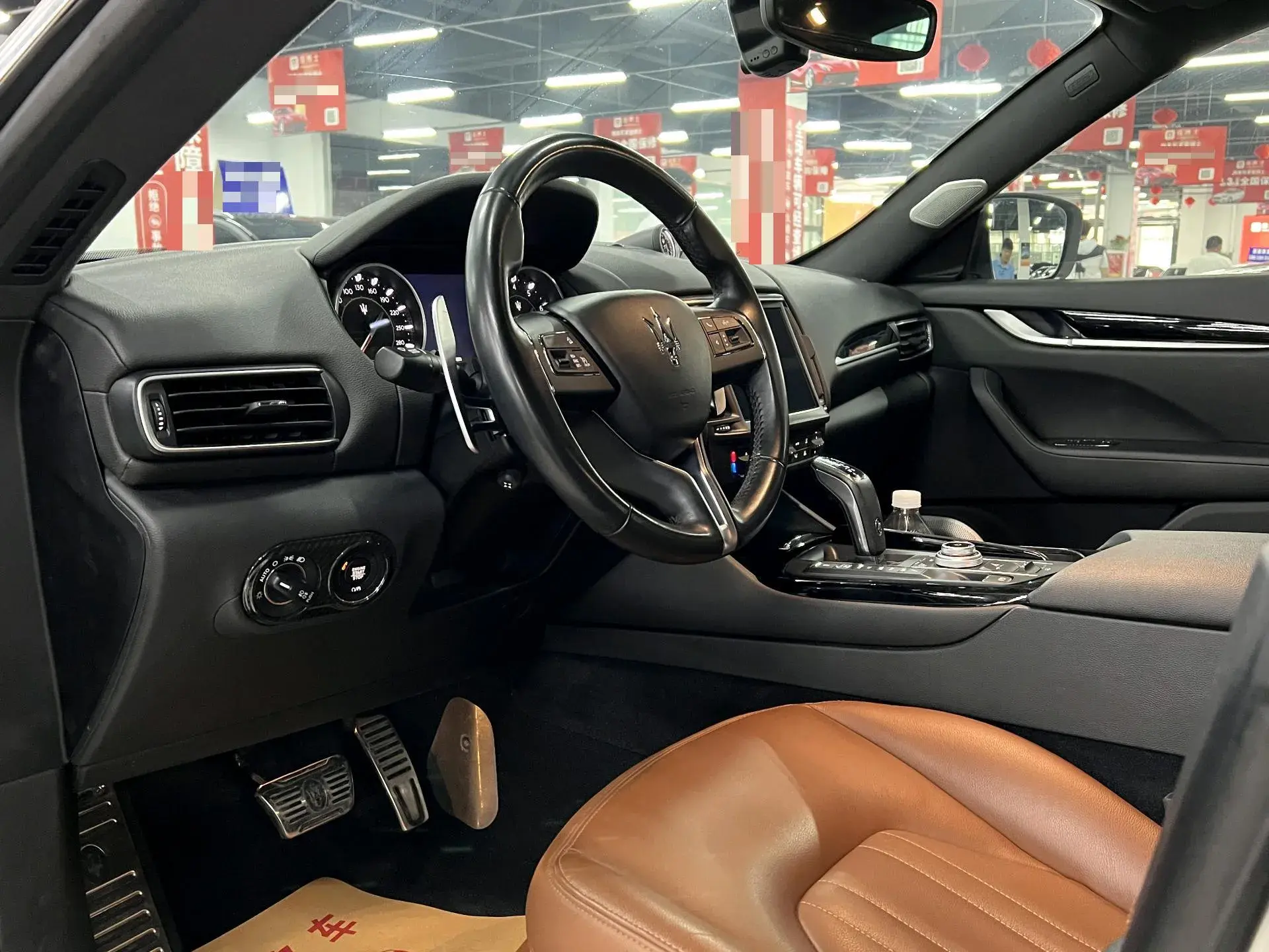 2021 MASERATI LEVANTE thumbnail 2