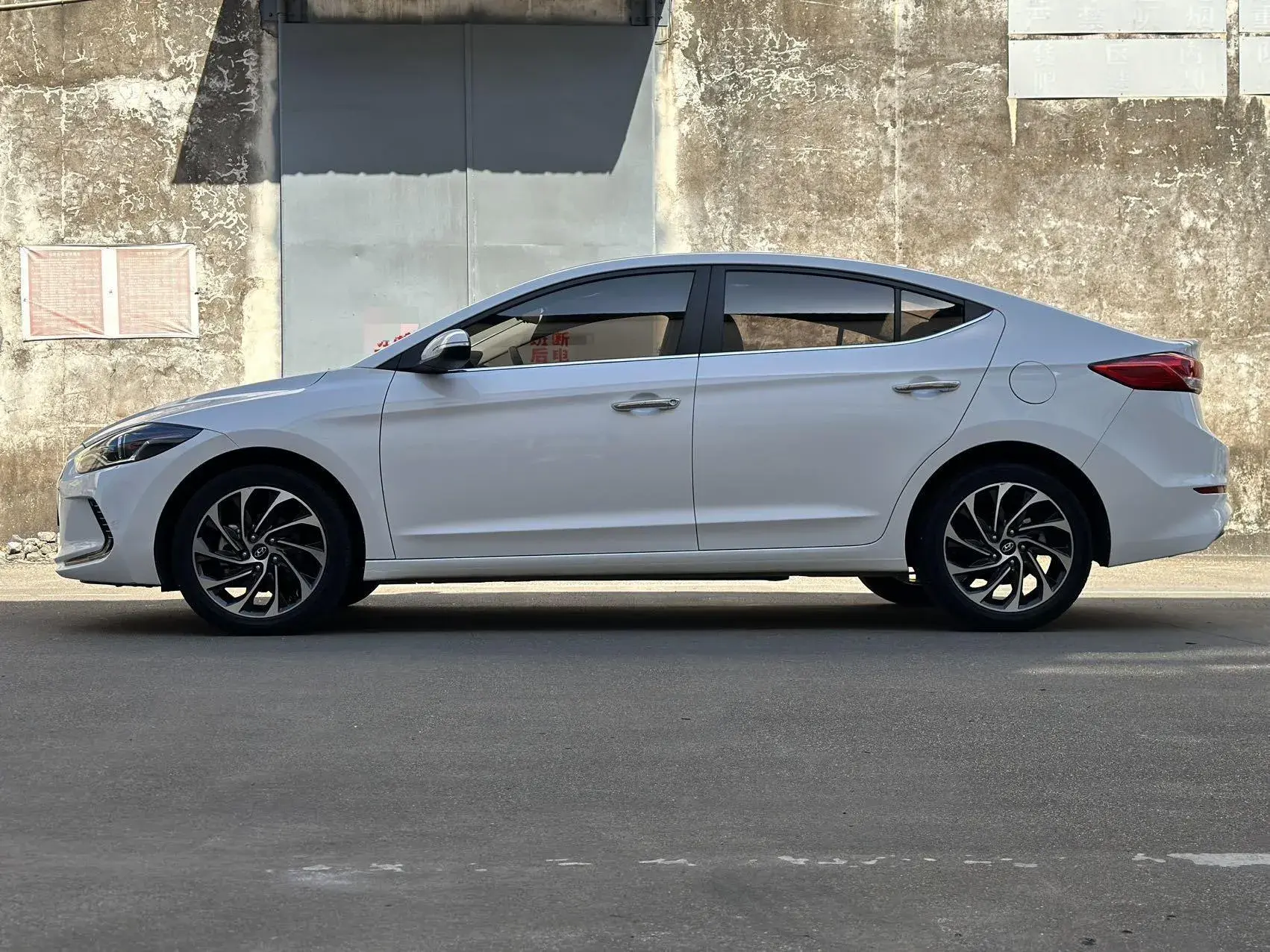 2020 HYUNDAI ELANTRA thumbnail 4