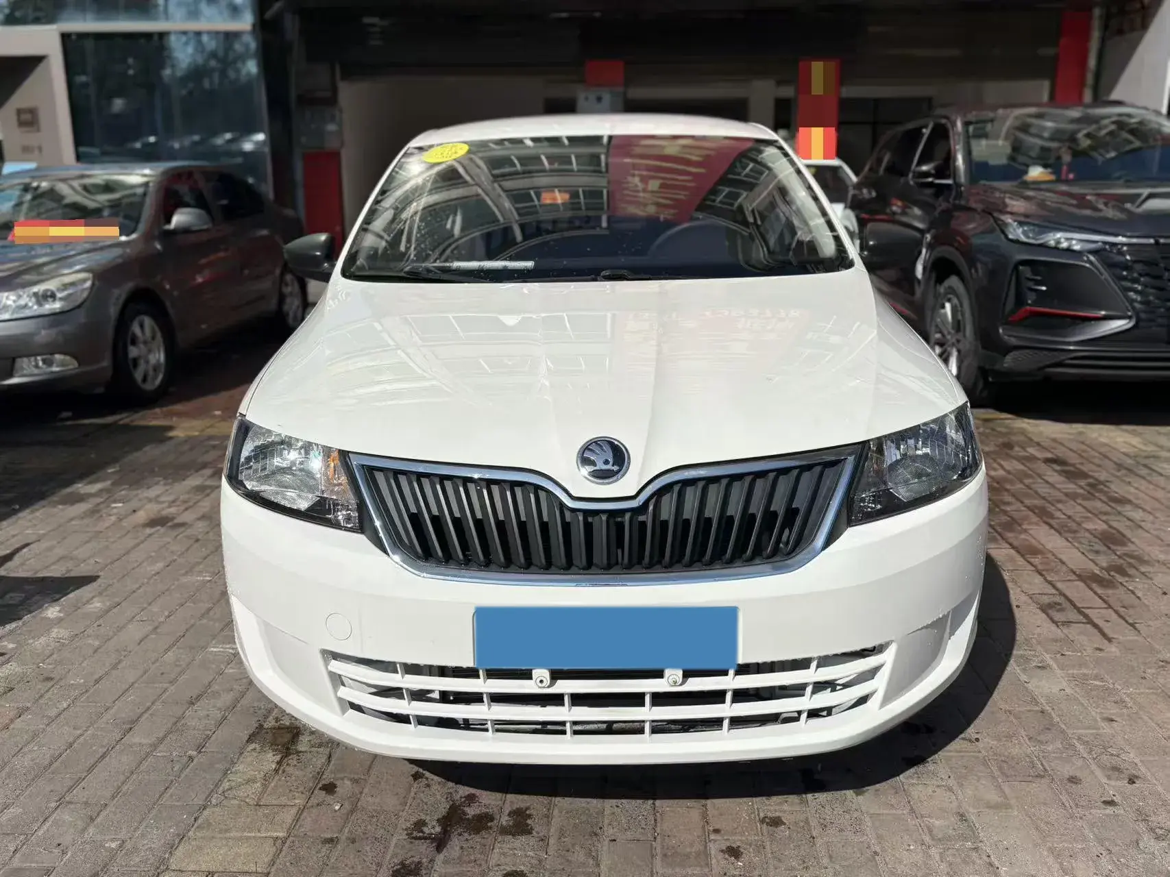 2016 SKODA RAPID thumbnail 3