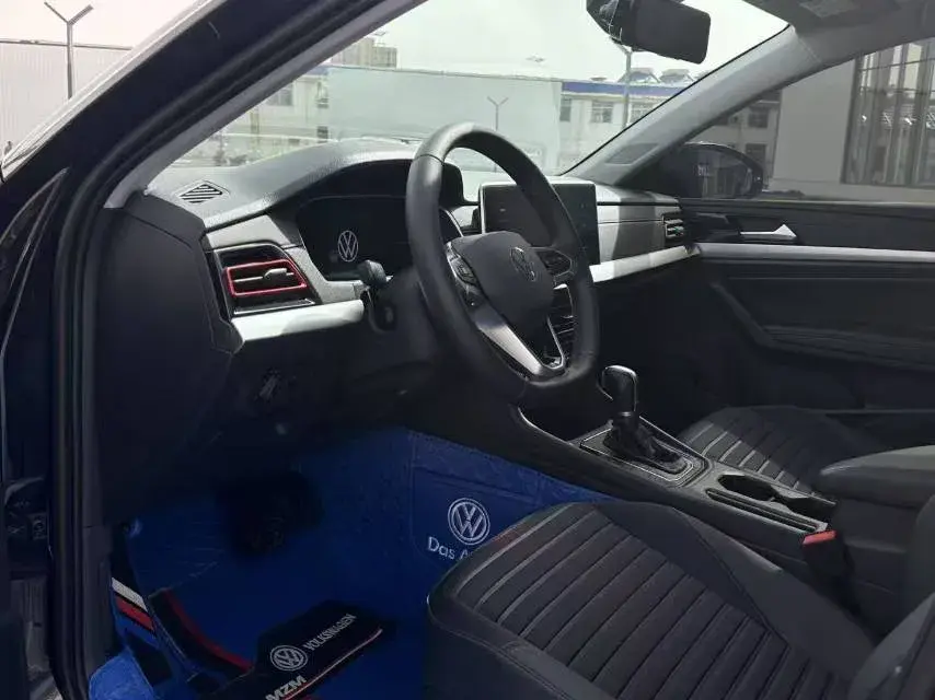 2023 VOLKSWAGEN LAVIDA thumbnail 4